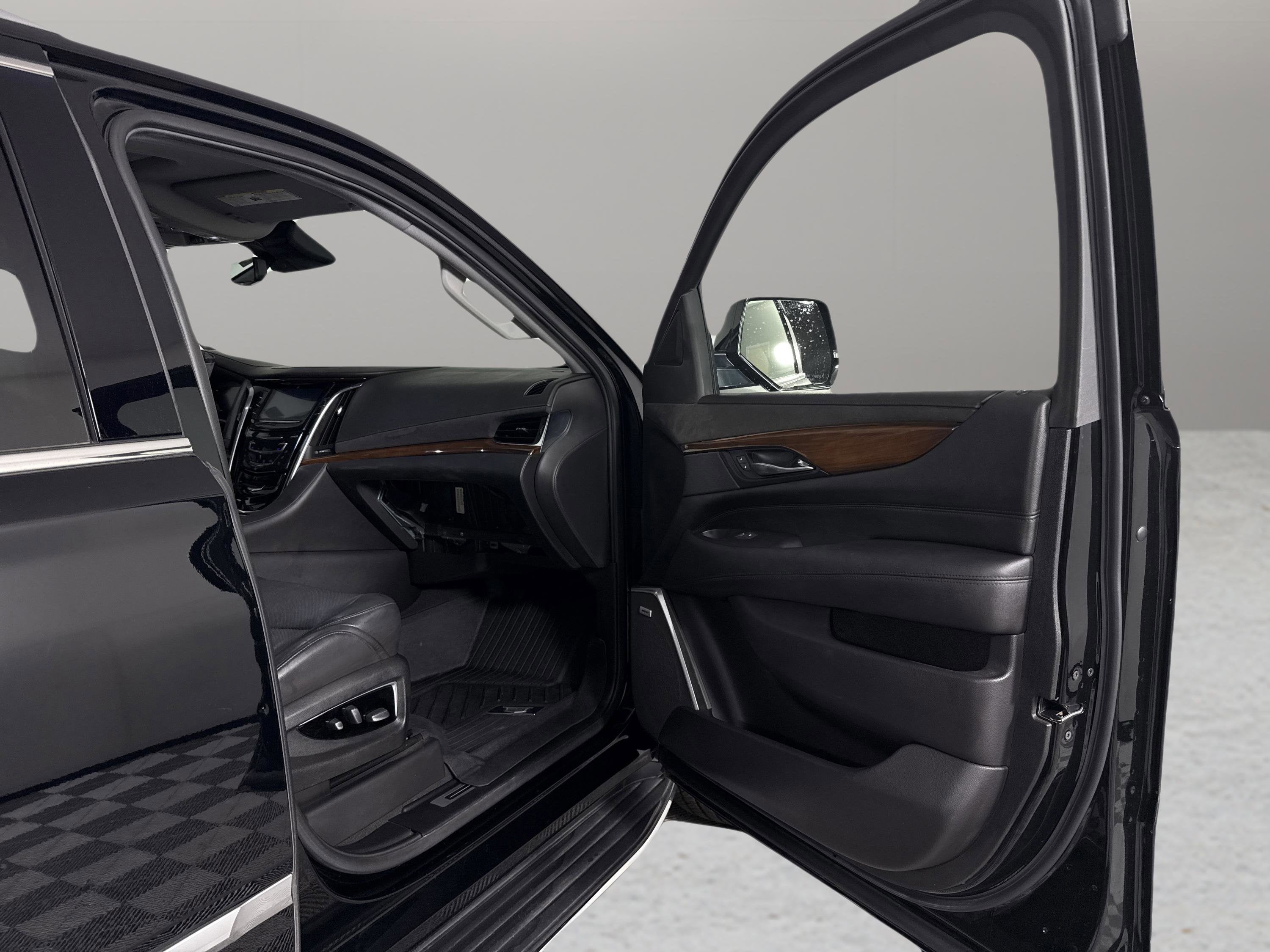 2020 Cadillac Escalade Premium Luxury