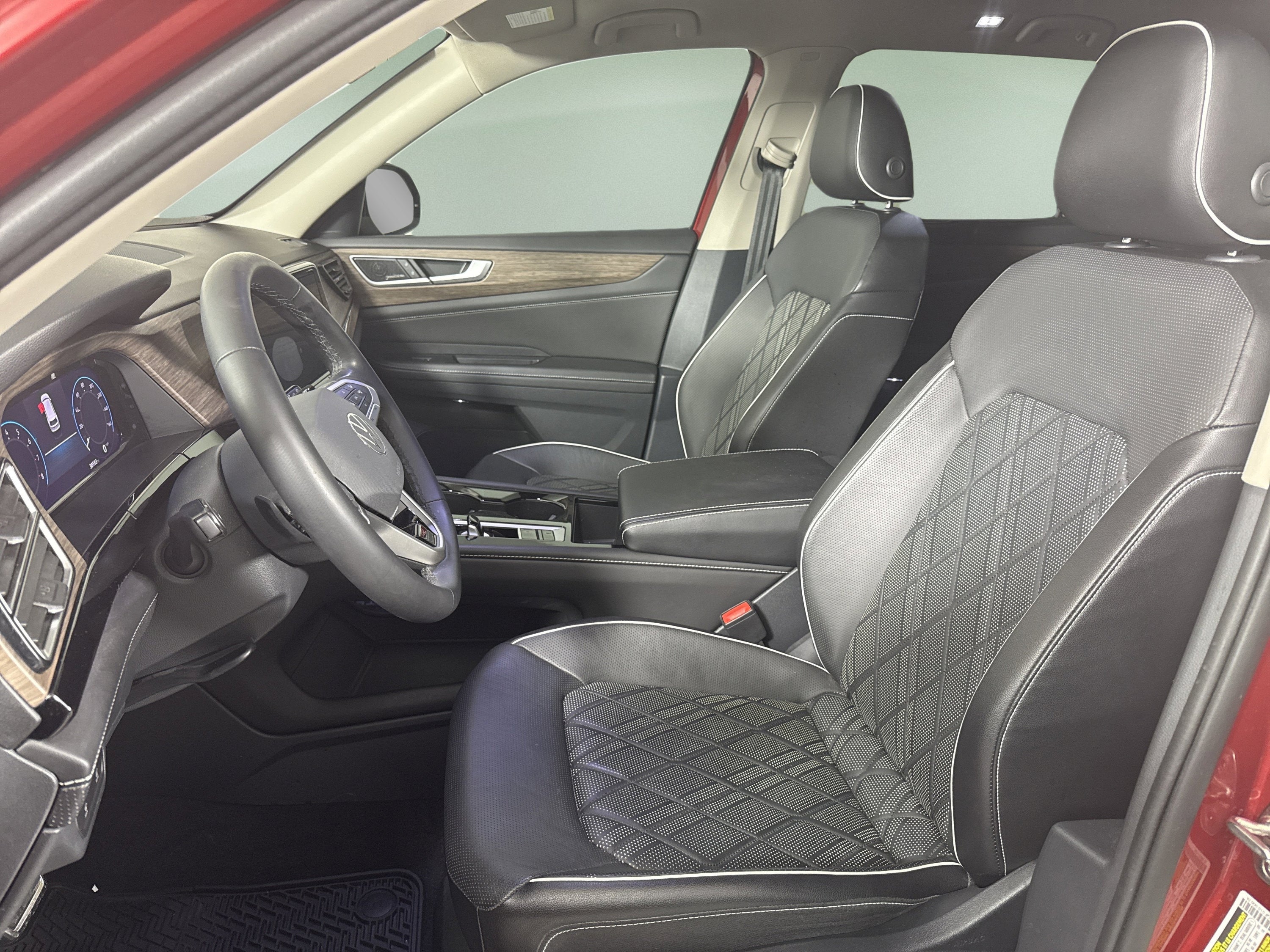 2024 Volkswagen Atlas 2.0T SEL Premium R-Line