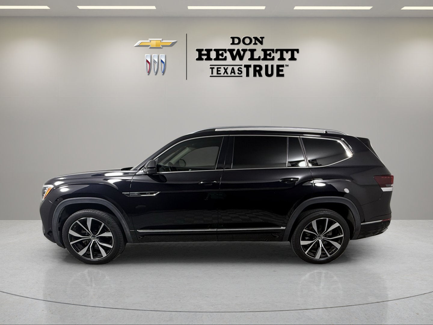 2024 Volkswagen Atlas 2.0T SEL Premium R-Line