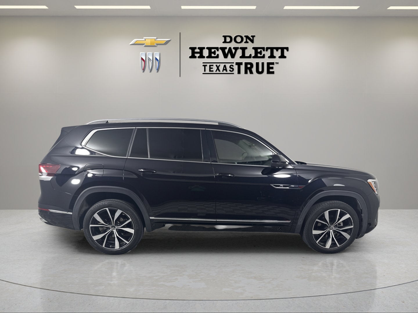 2024 Volkswagen Atlas 2.0T SEL Premium R-Line
