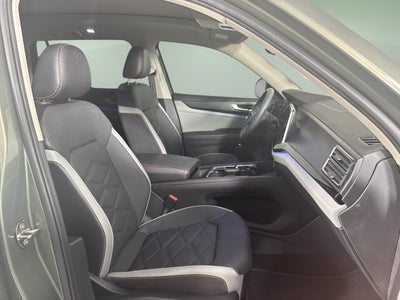 2024 Volkswagen Atlas 2.0T Peak Edition SEL
