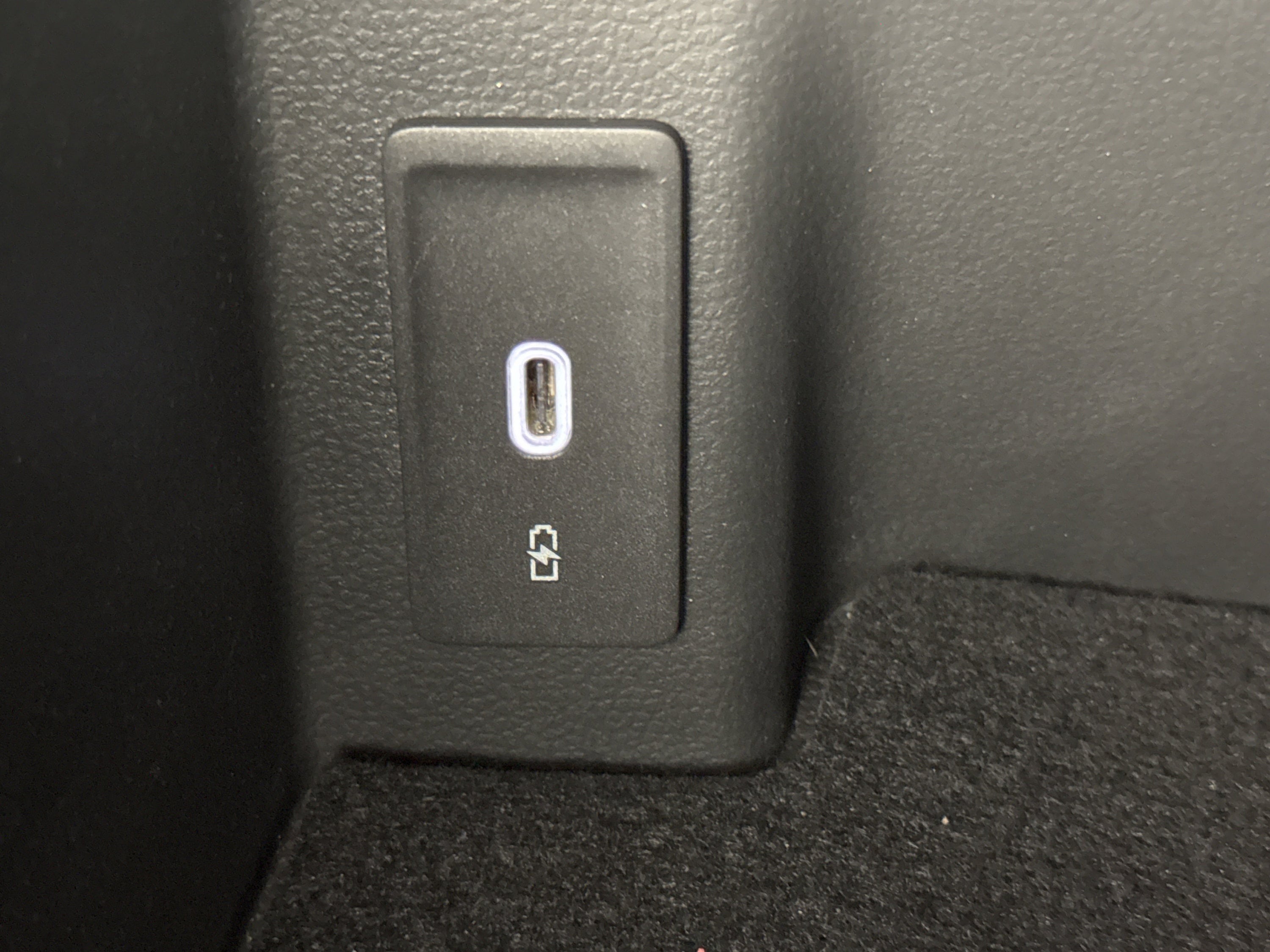 2024 Volkswagen Atlas 2.0T Peak Edition SEL