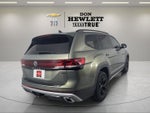 2024 Volkswagen Atlas 2.0T Peak Edition SEL
