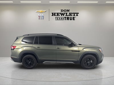 2024 Volkswagen Atlas 2.0T Peak Edition SEL