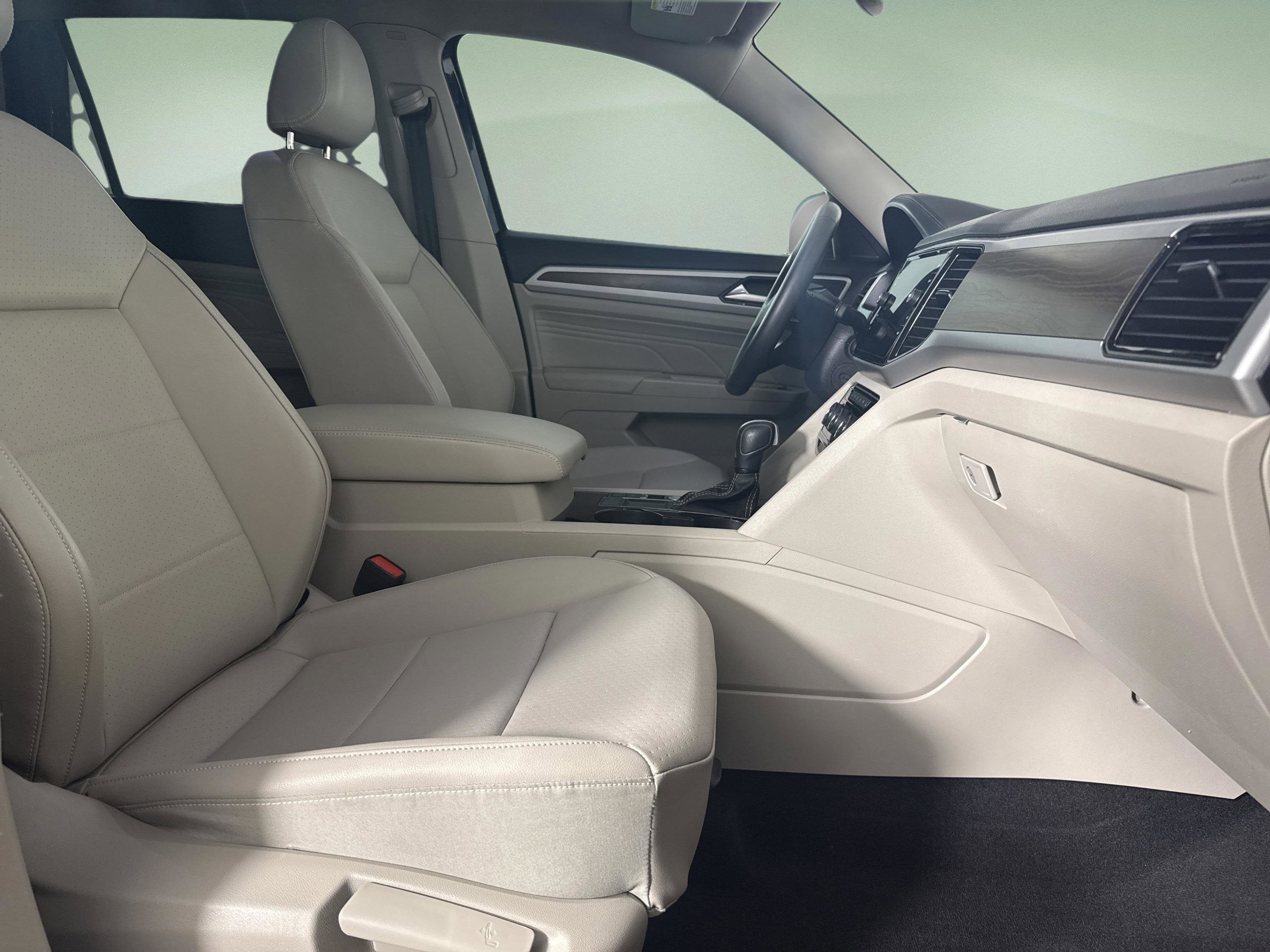 2023 Volkswagen Atlas 2.0T SE w/Technology