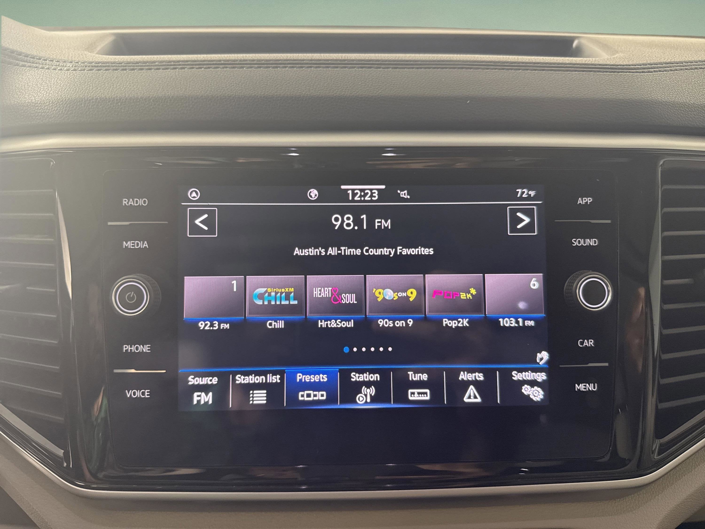 2023 Volkswagen Atlas 2.0T SE w/Technology