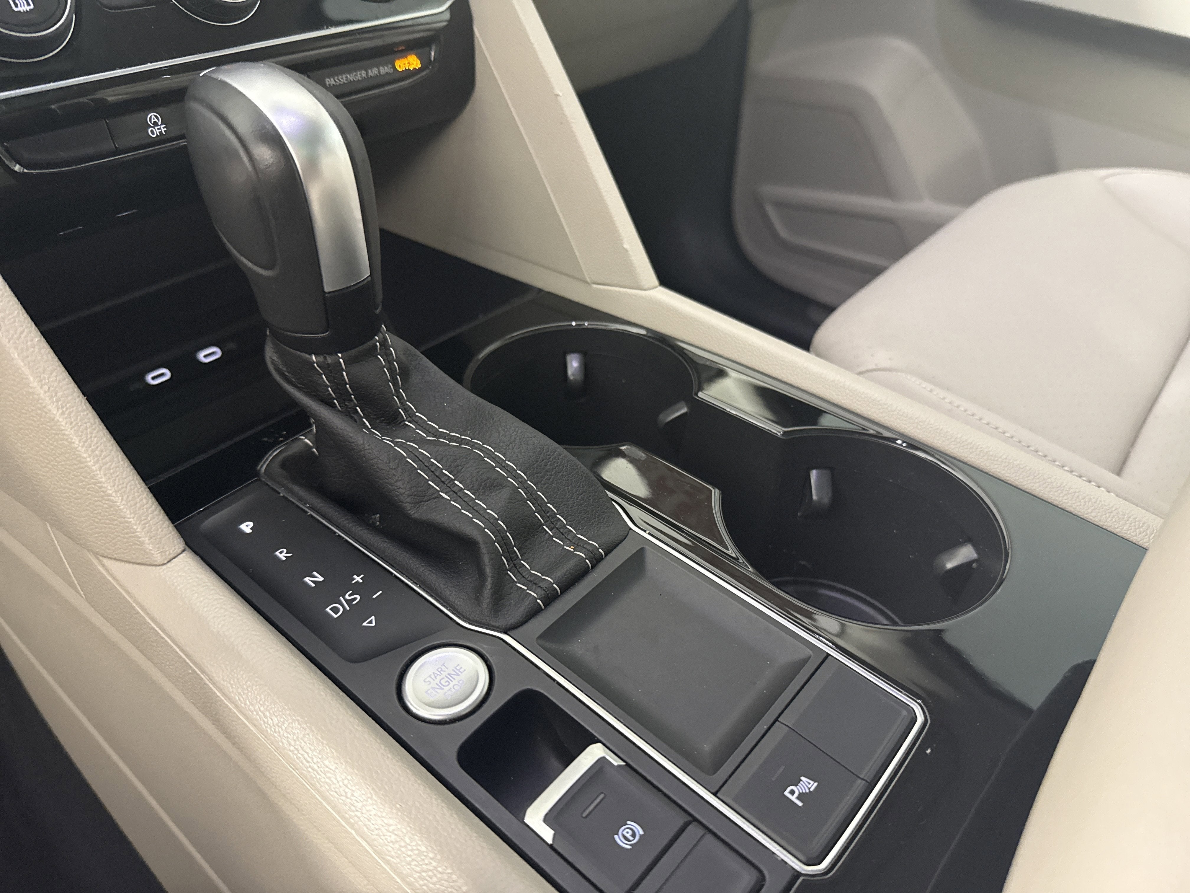 2023 Volkswagen Atlas 2.0T SE w/Technology