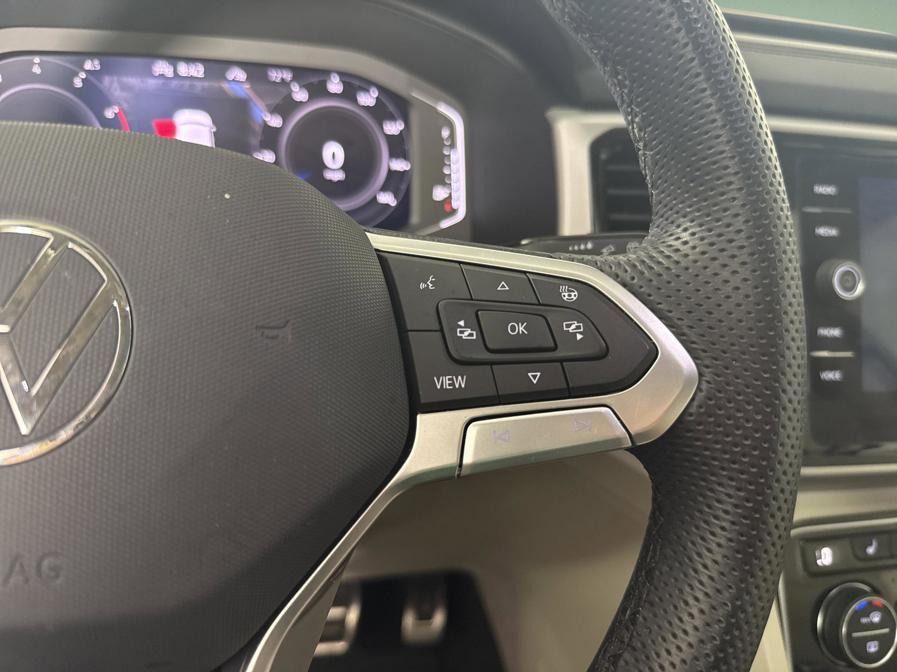 2023 Volkswagen Atlas 3.6L V6 SEL R-Line Black