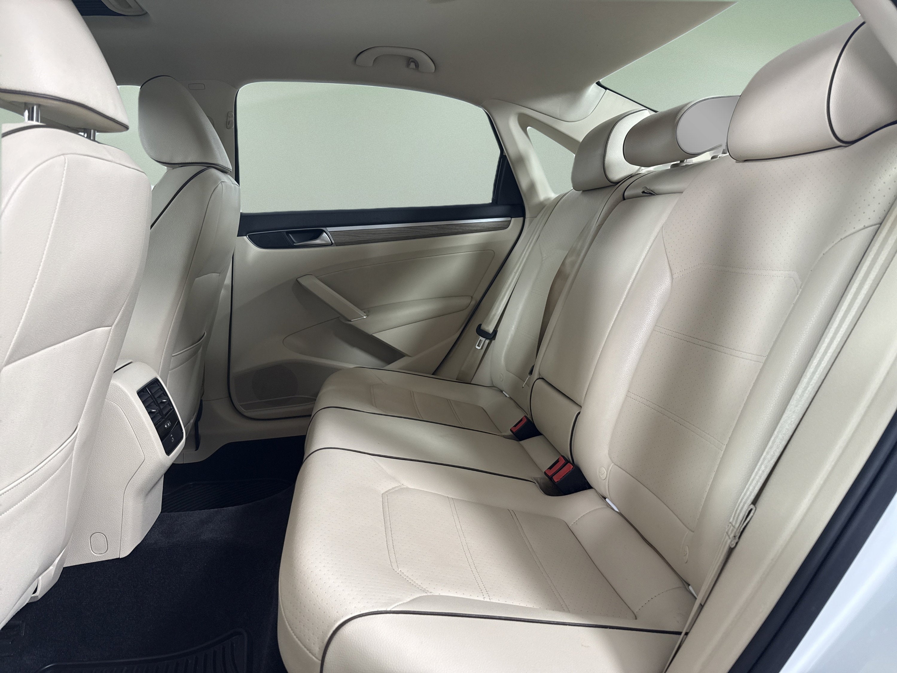 2018 Volkswagen Passat 2.0T SE
