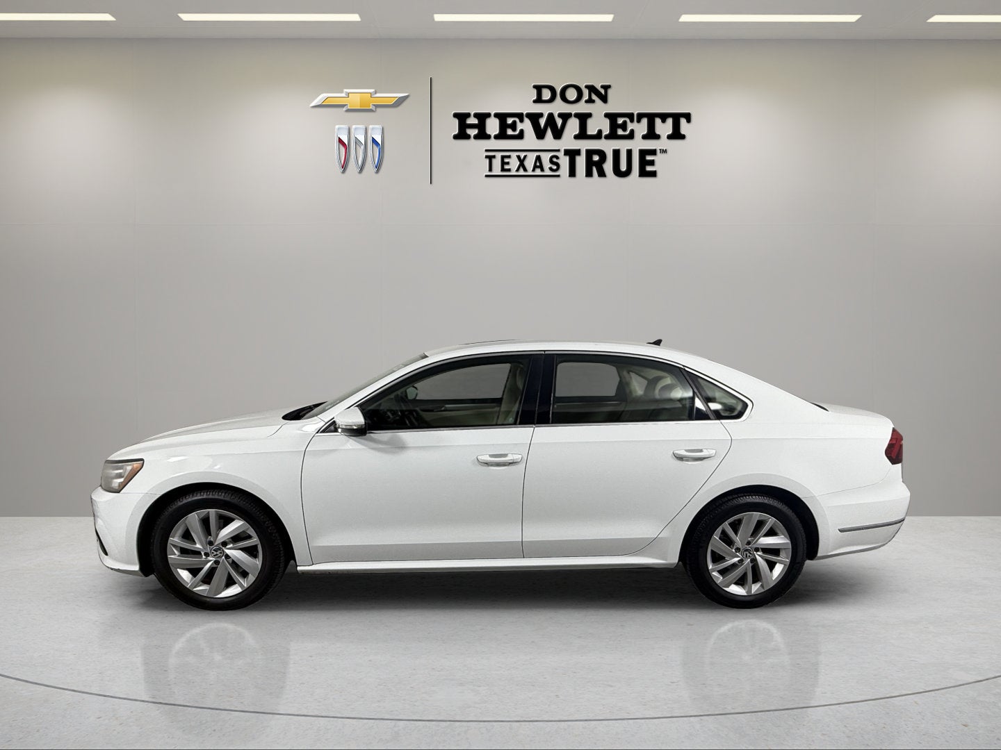 2018 Volkswagen Passat 2.0T SE