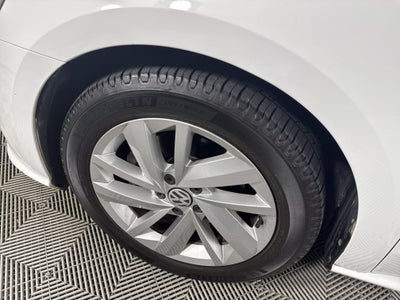 2018 Volkswagen Passat 2.0T SE
