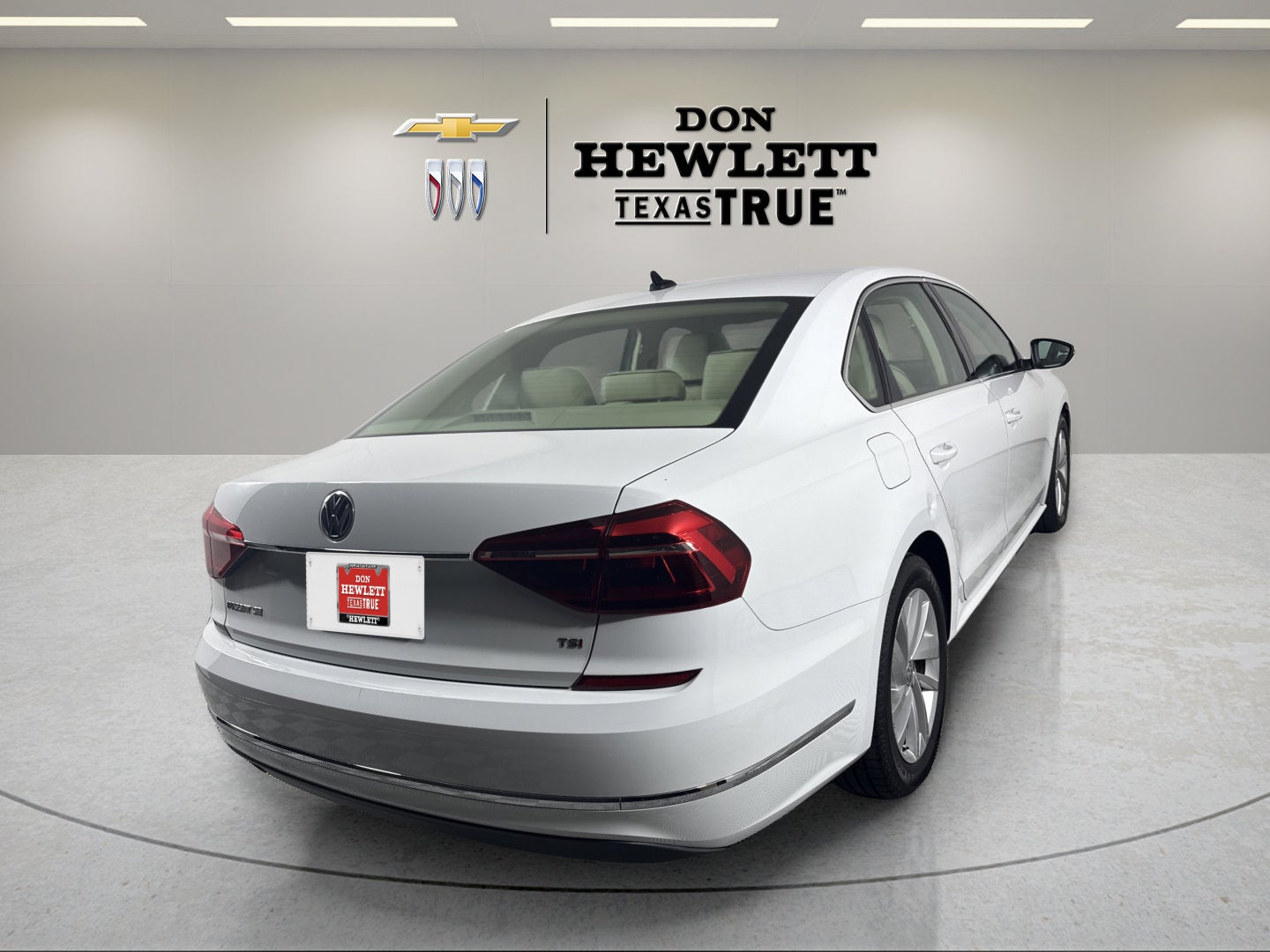 2018 Volkswagen Passat 2.0T SE