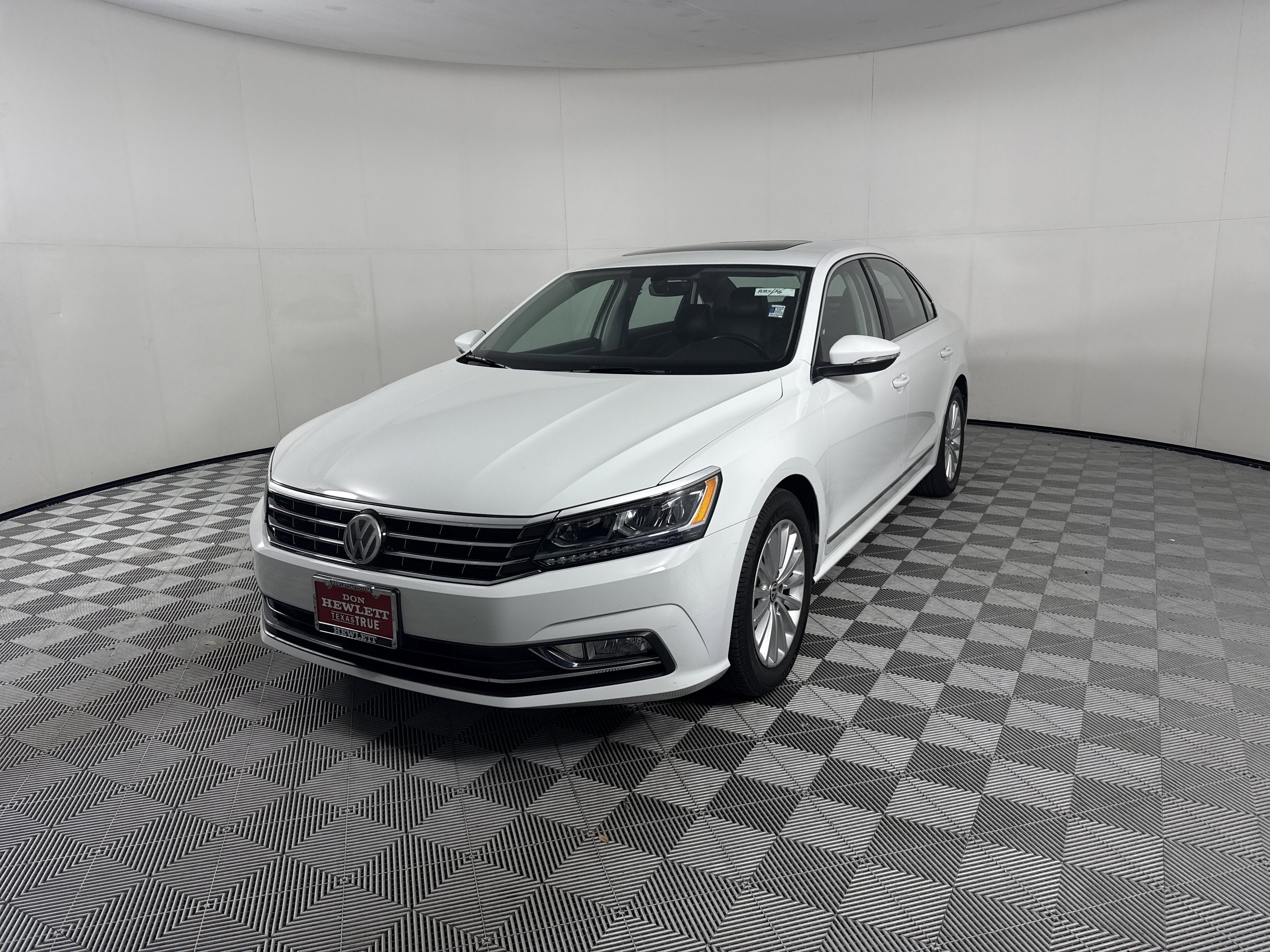 2016 Volkswagen Passat 1.8T SE