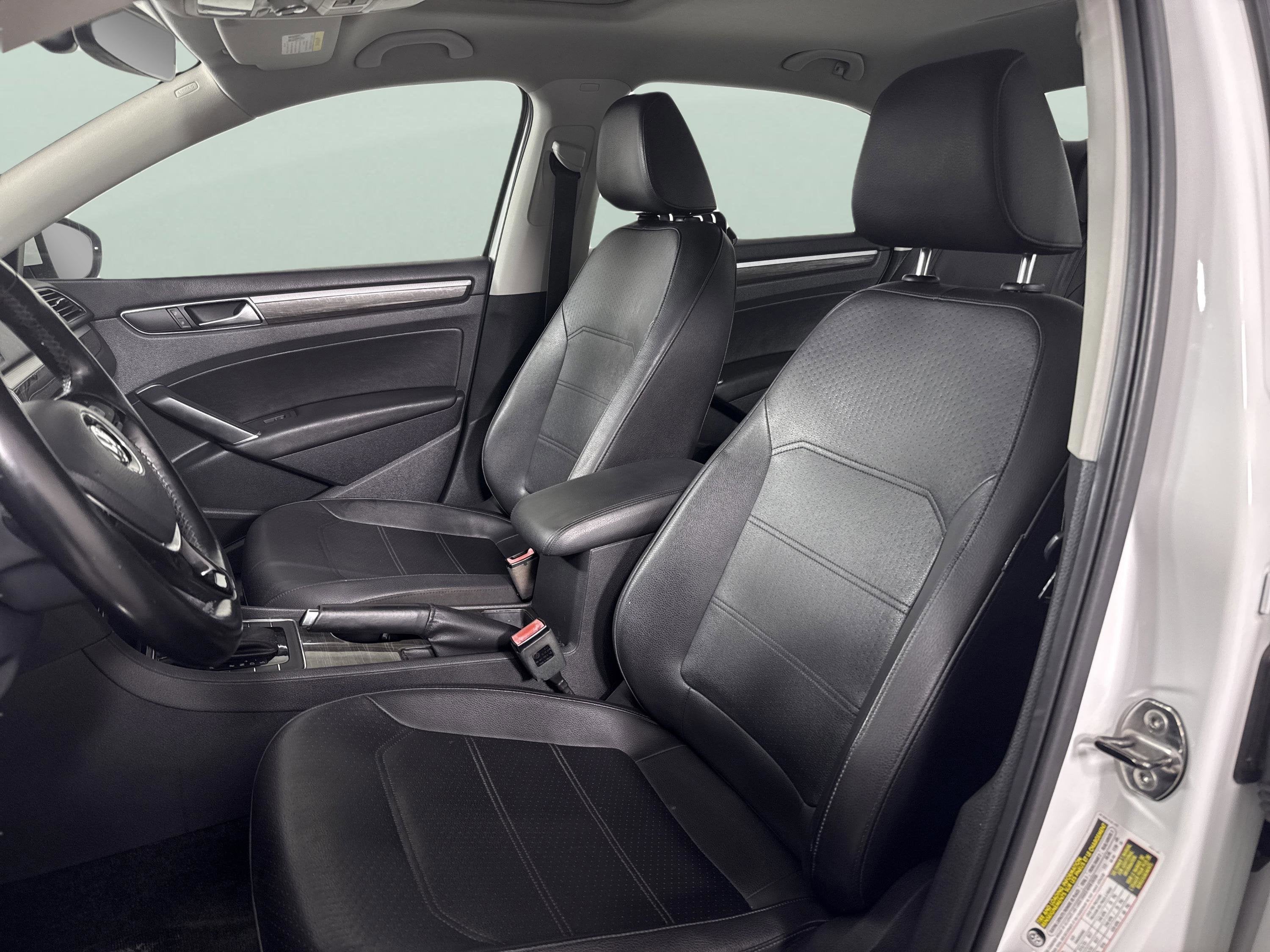 2016 Volkswagen Passat 1.8T SE