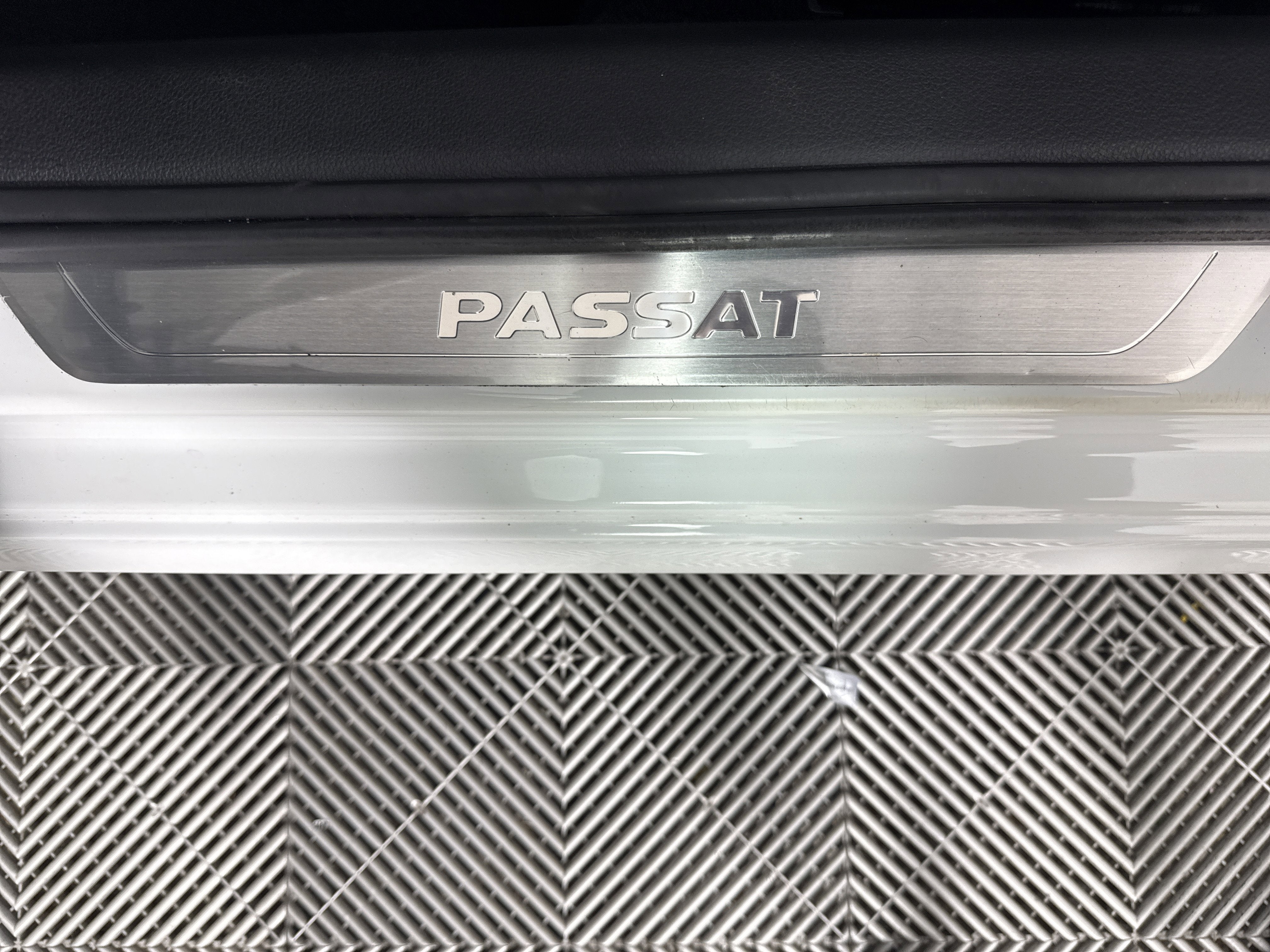 2016 Volkswagen Passat 1.8T SE