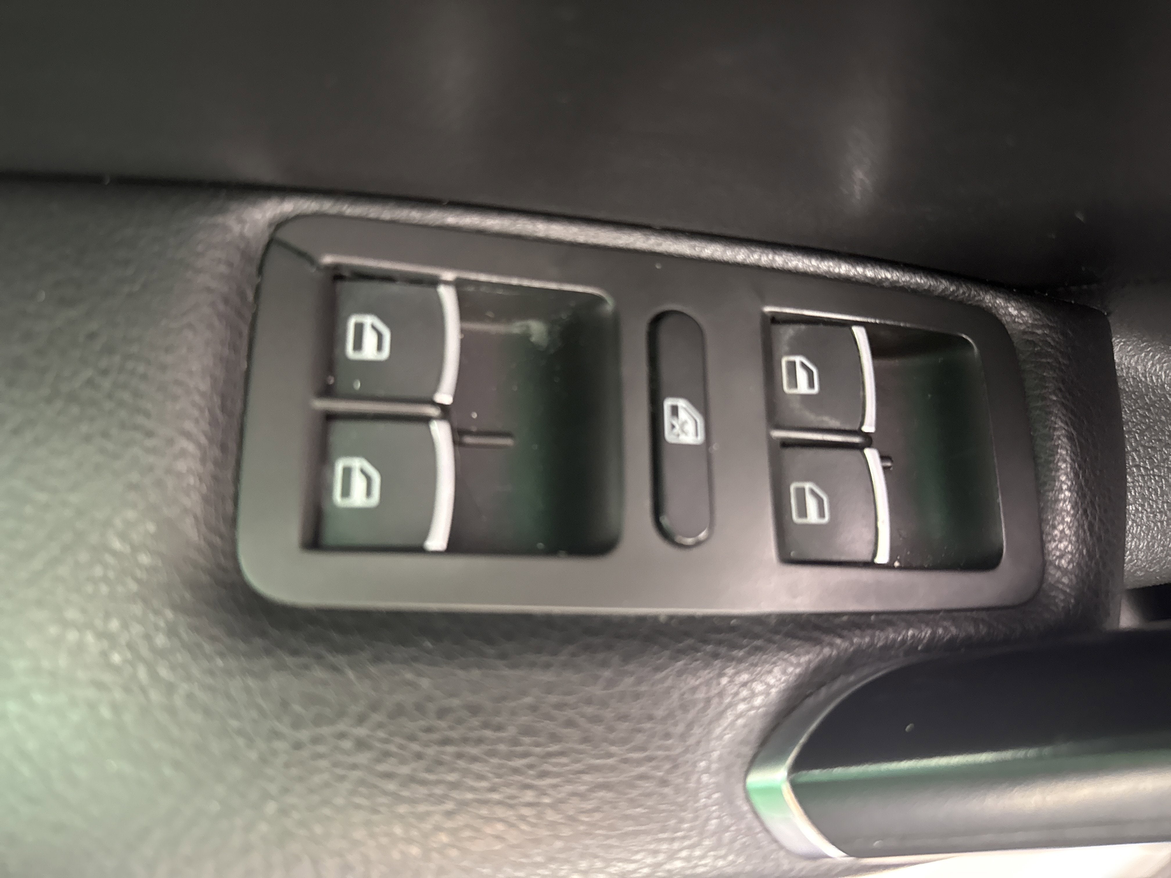 2016 Volkswagen Passat 1.8T SE