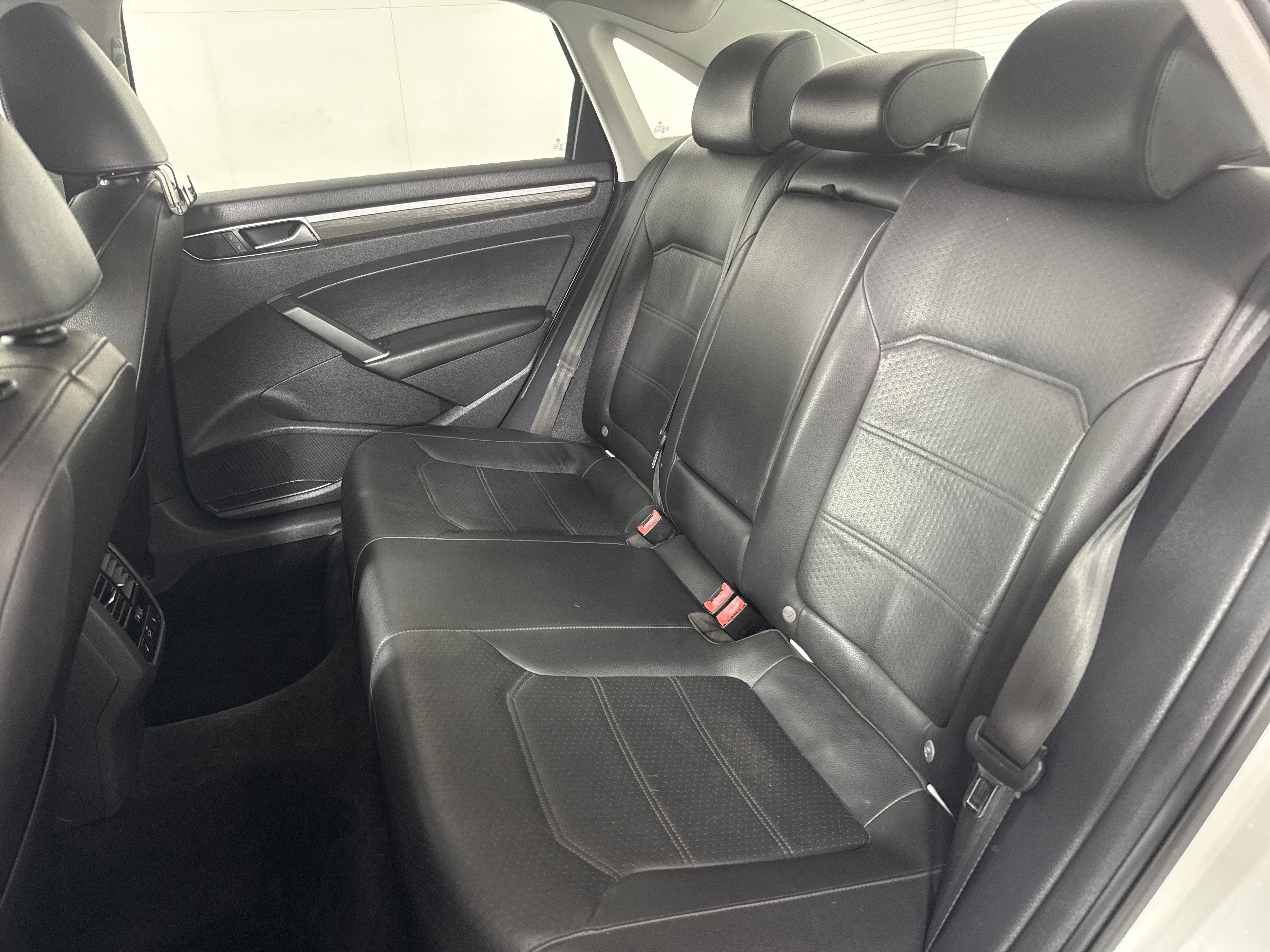 2016 Volkswagen Passat 1.8T SE