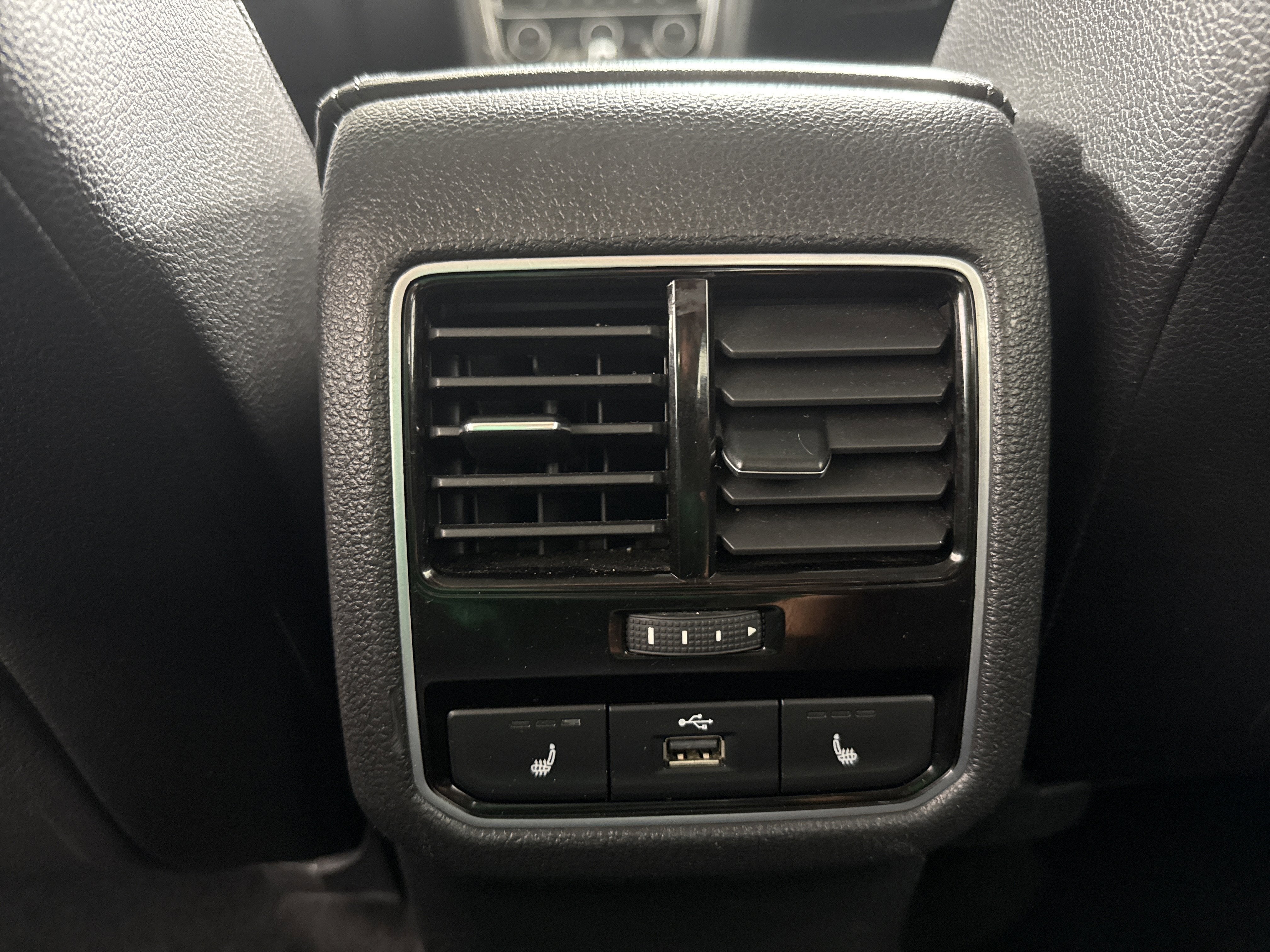 2016 Volkswagen Passat 1.8T SE