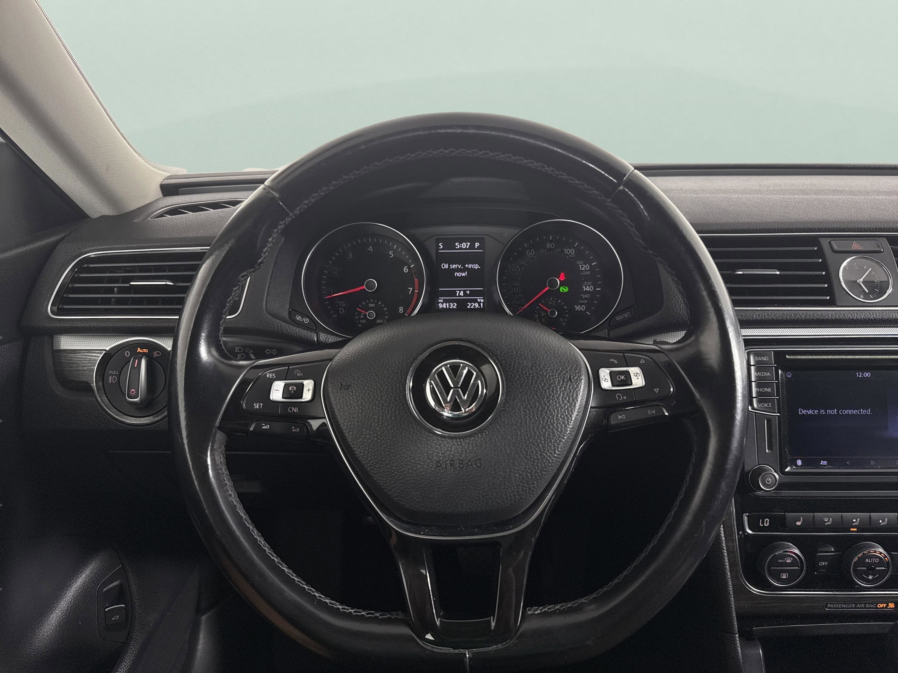 2016 Volkswagen Passat 1.8T SE