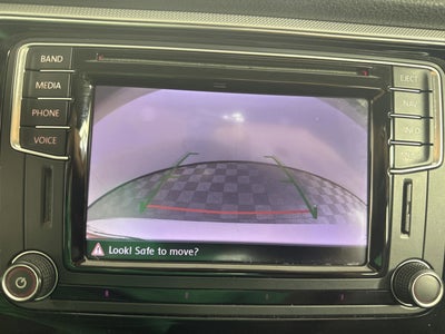 2016 Volkswagen Passat 1.8T SE