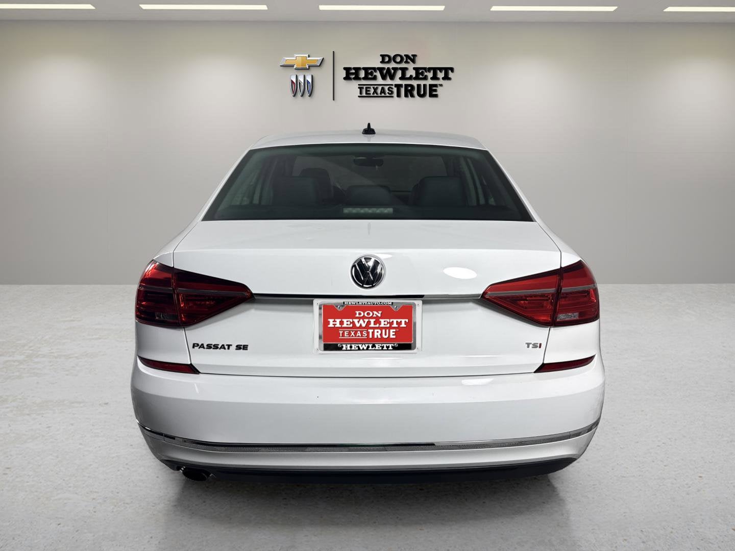 2016 Volkswagen Passat 1.8T SE