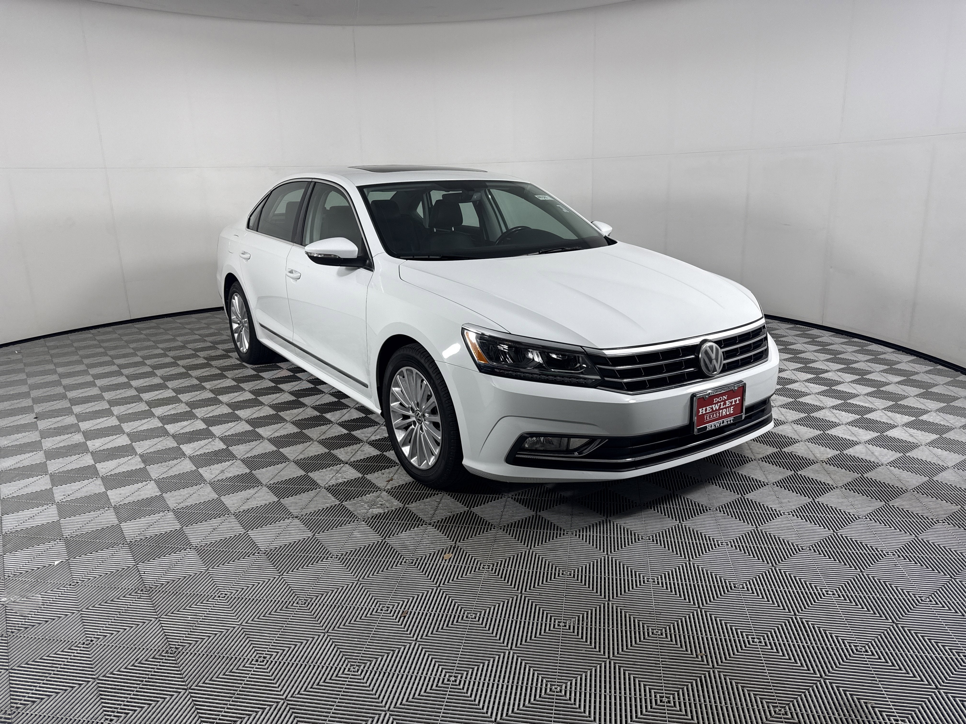 2016 Volkswagen Passat 1.8T SE