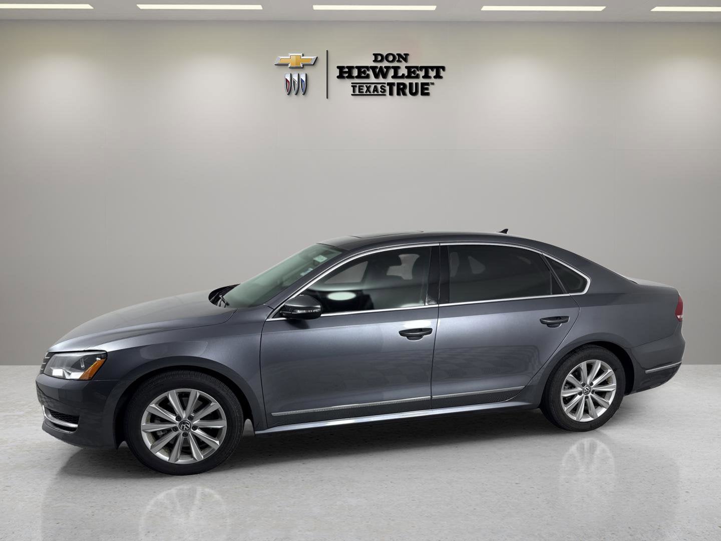 2012 Volkswagen Passat SEL