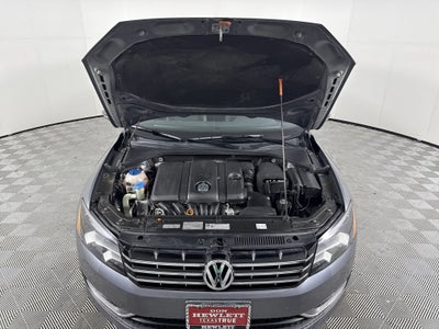 2012 Volkswagen Passat SEL