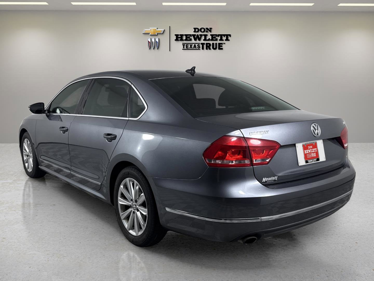 2012 Volkswagen Passat SEL