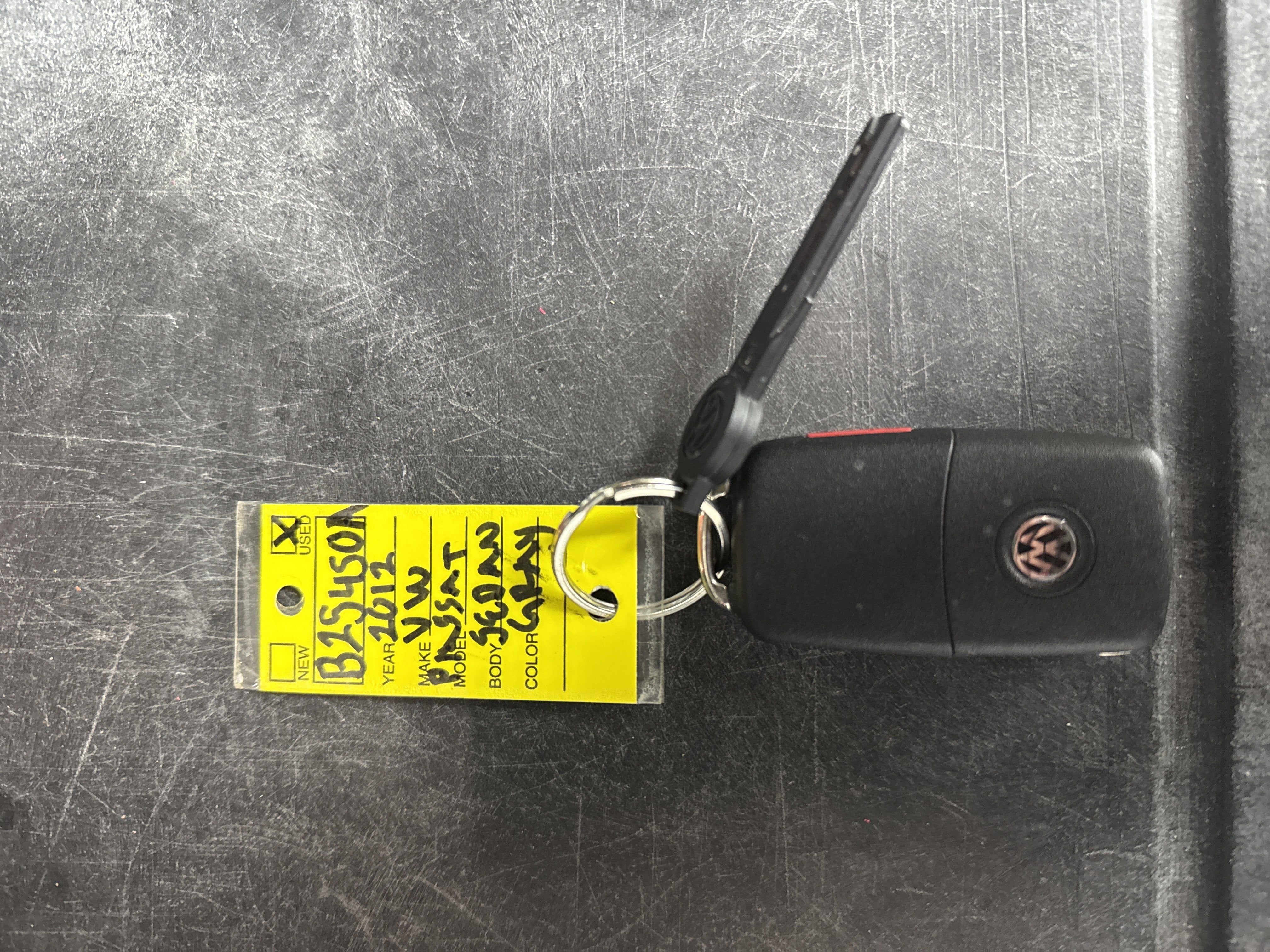 2012 Volkswagen Passat SEL