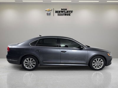 2012 Volkswagen Passat SEL