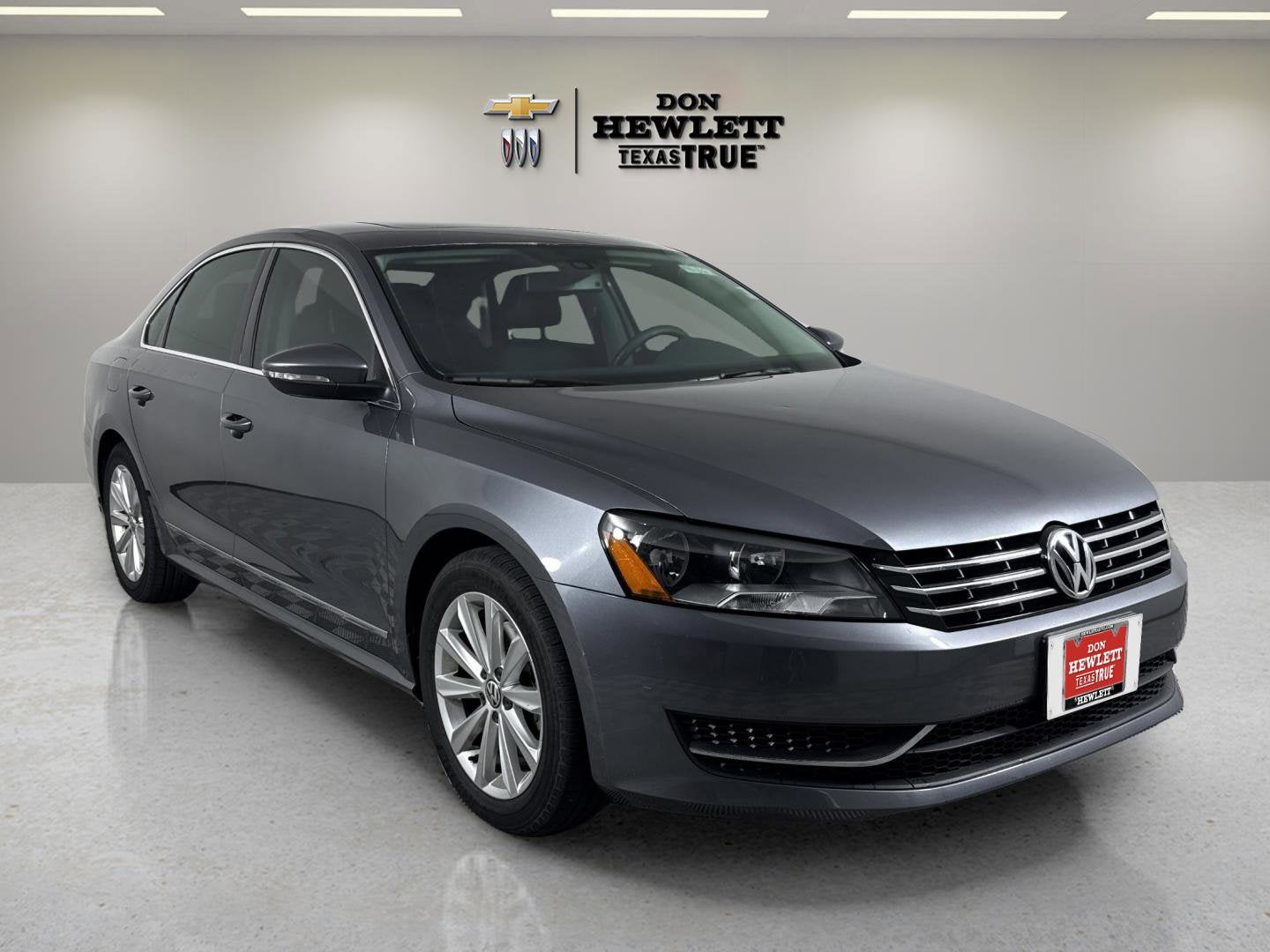 2012 Volkswagen Passat SEL