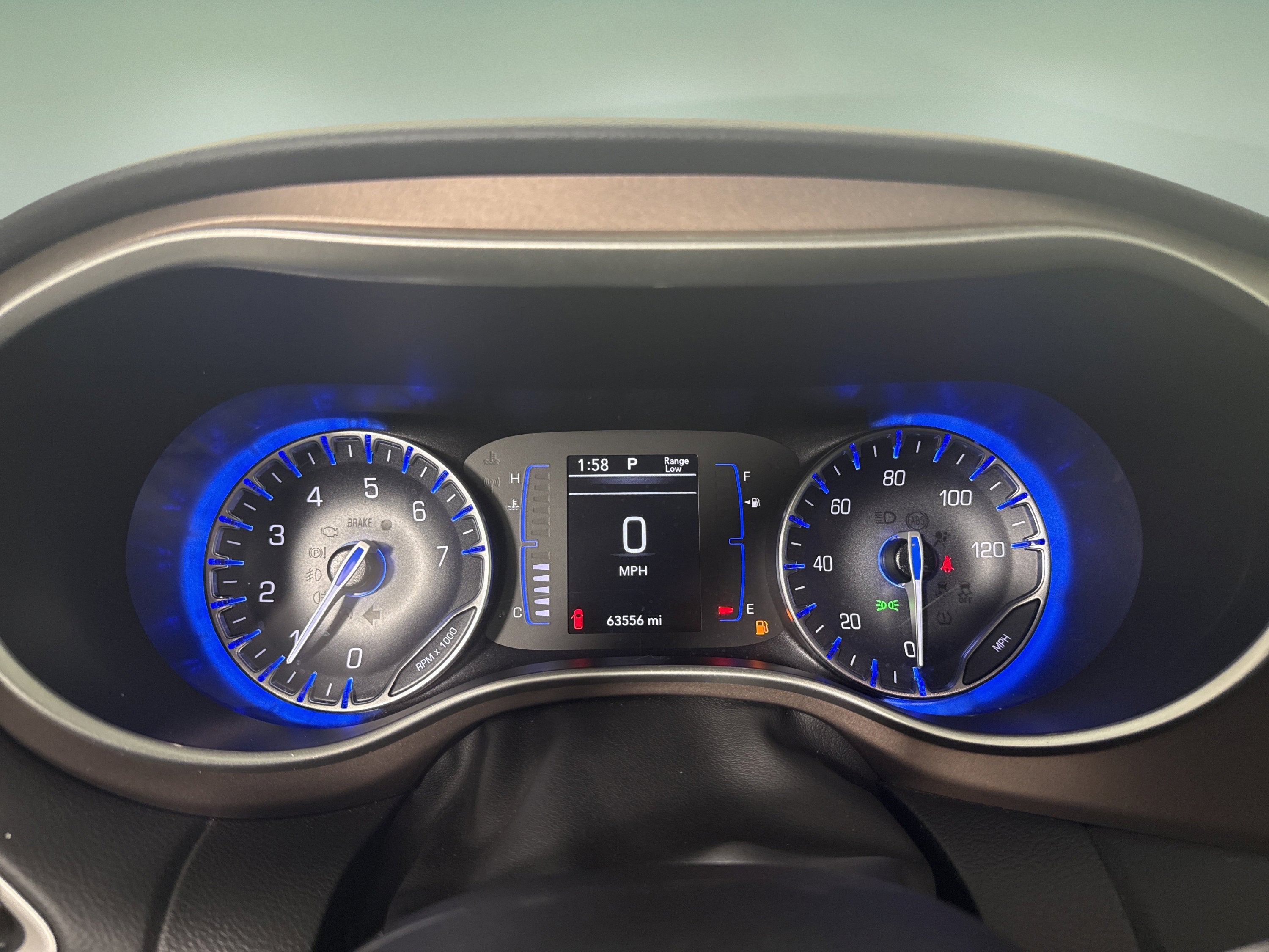 2023 Chrysler Voyager LX