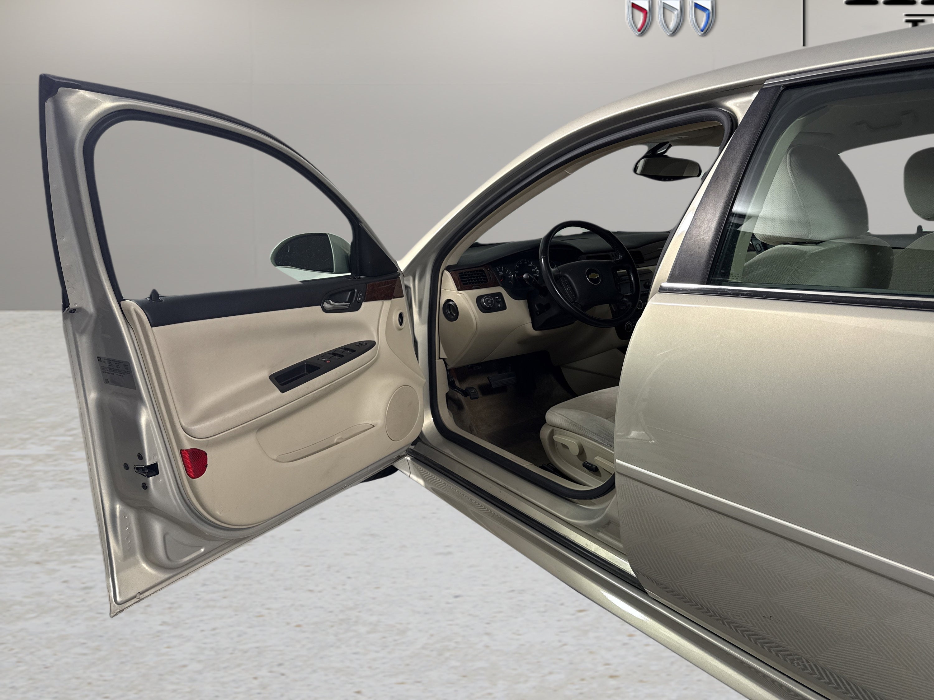 2011 Chevrolet Impala LT Retail