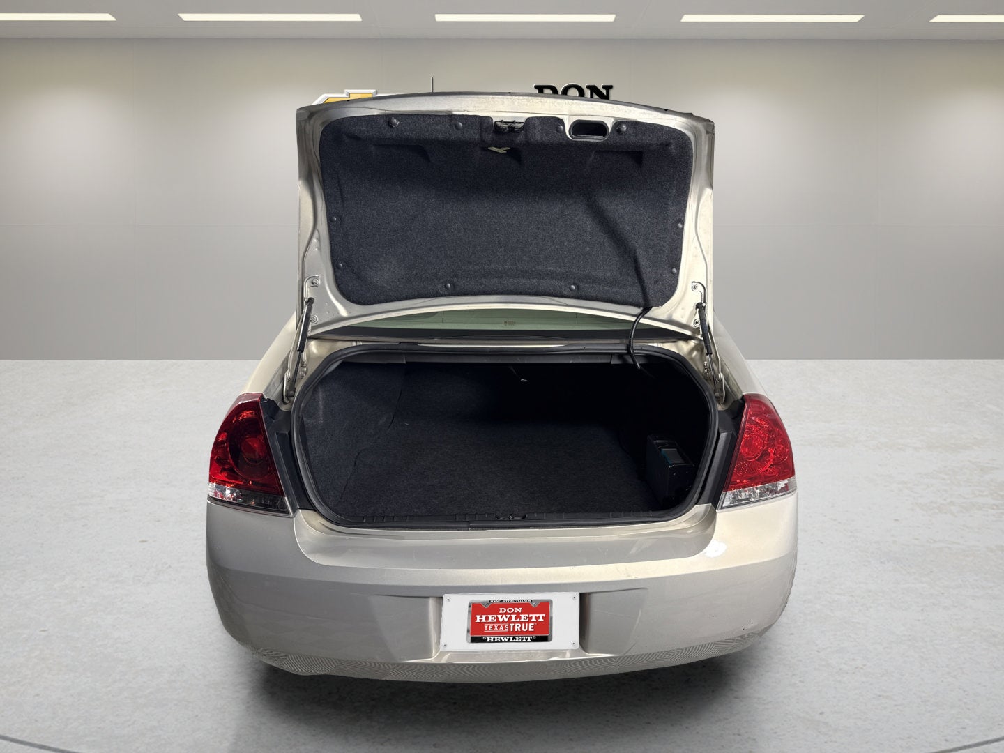 2011 Chevrolet Impala LT Retail