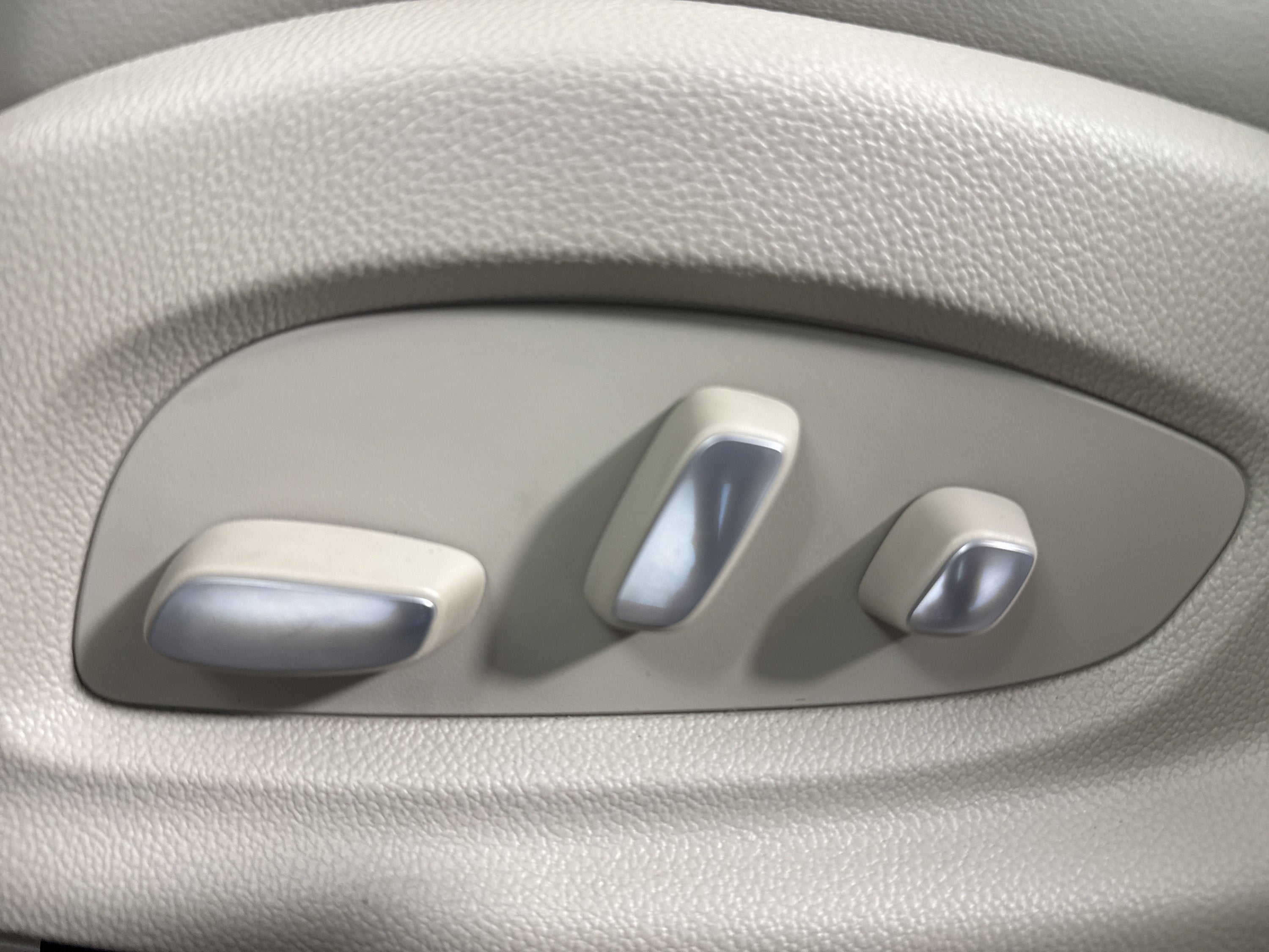 2016 Cadillac XTS Luxury Collection