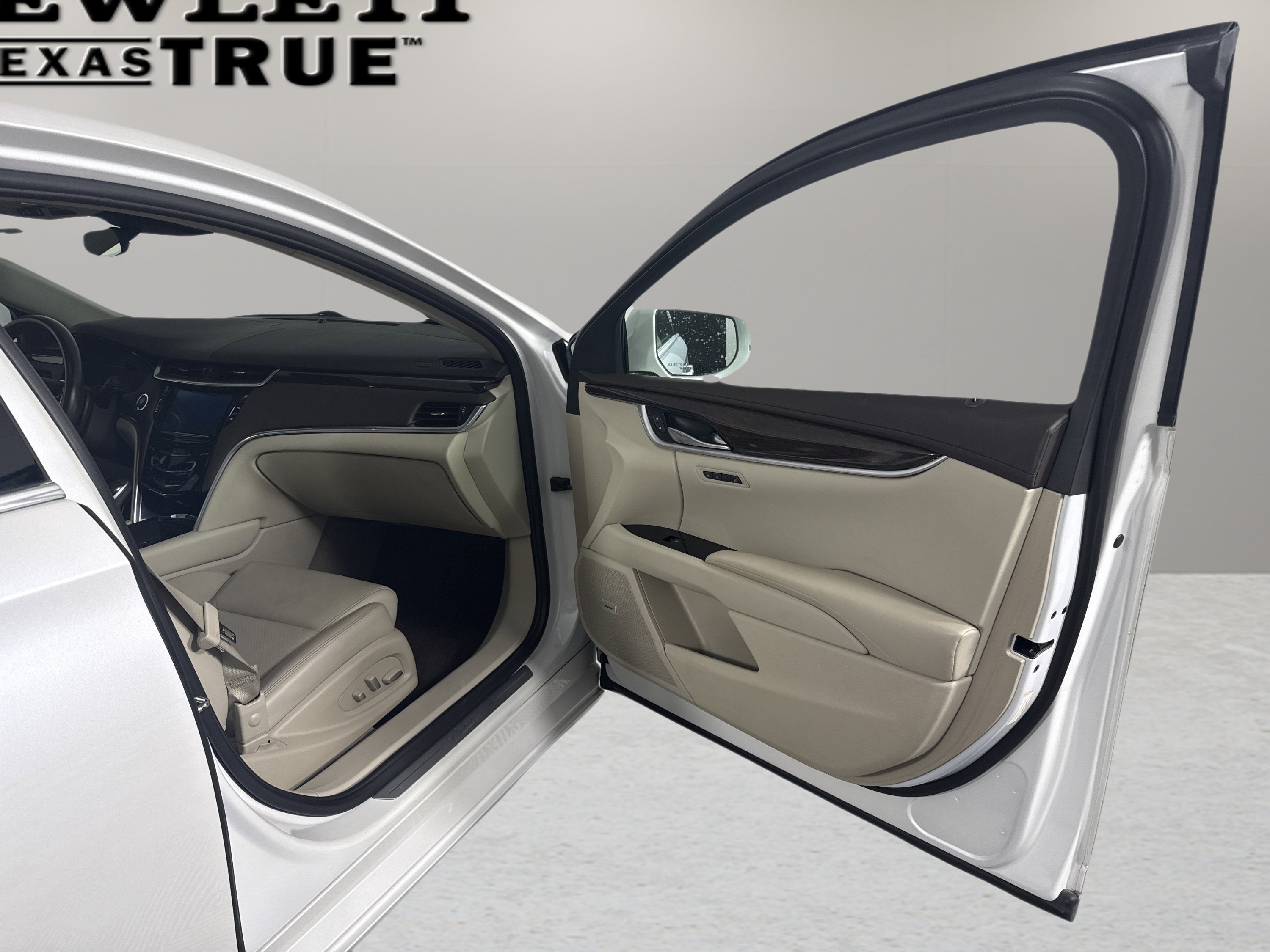 2016 Cadillac XTS Luxury Collection