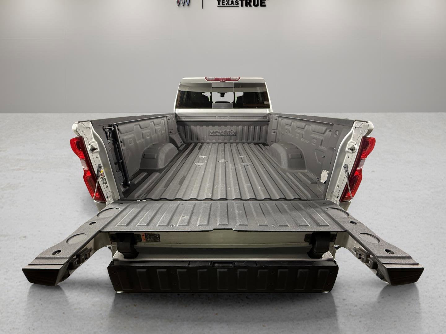 2023 Chevrolet Silverado 2500HD High Country