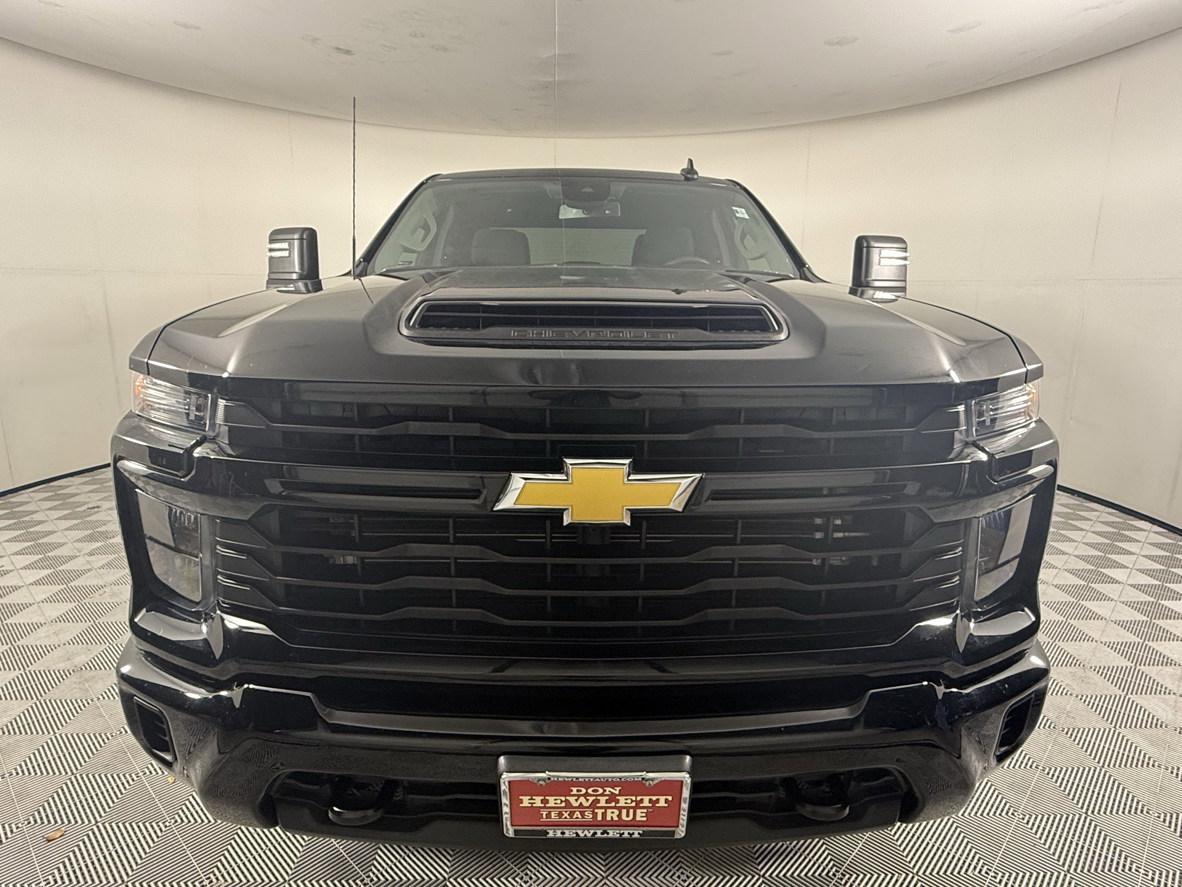 2024 Chevrolet Silverado 2500HD Custom