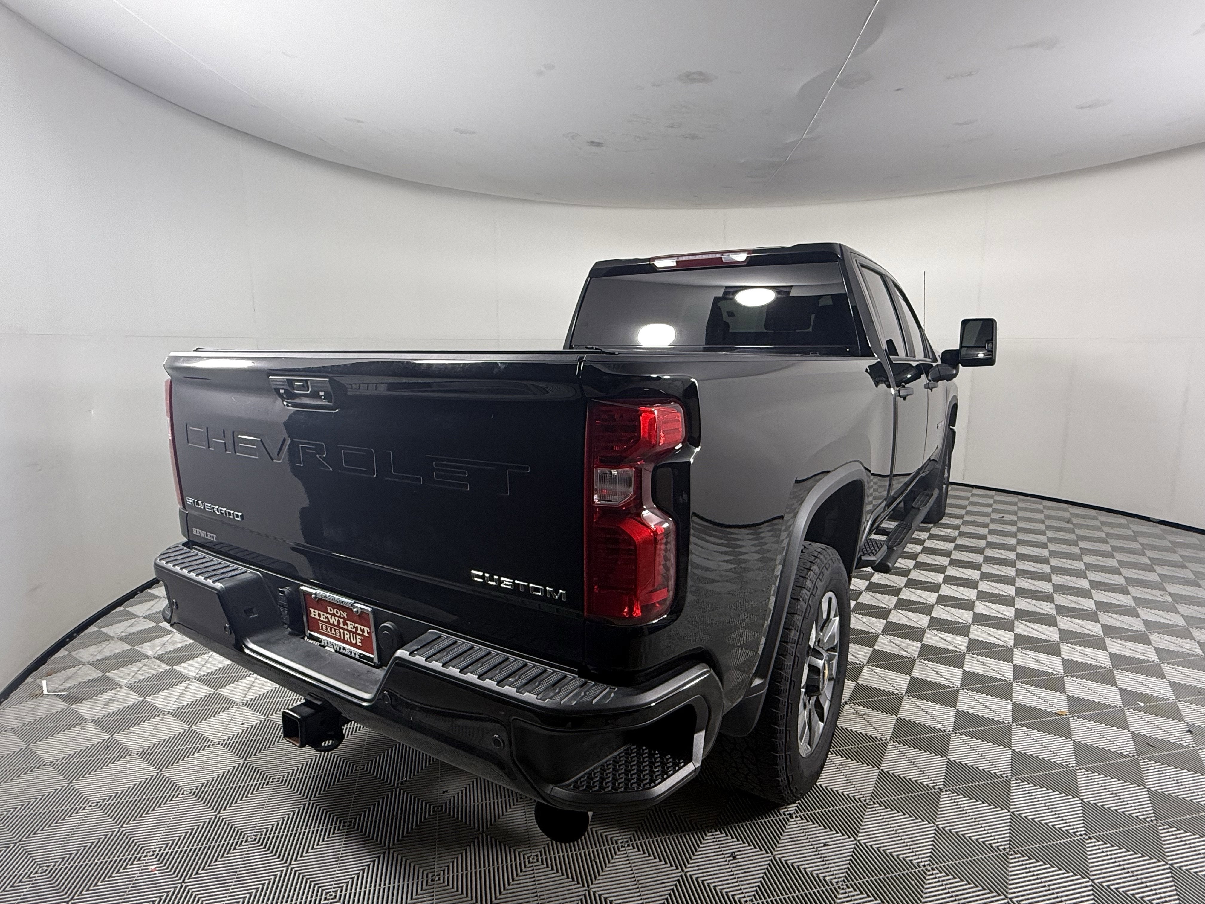 2024 Chevrolet Silverado 2500HD Custom