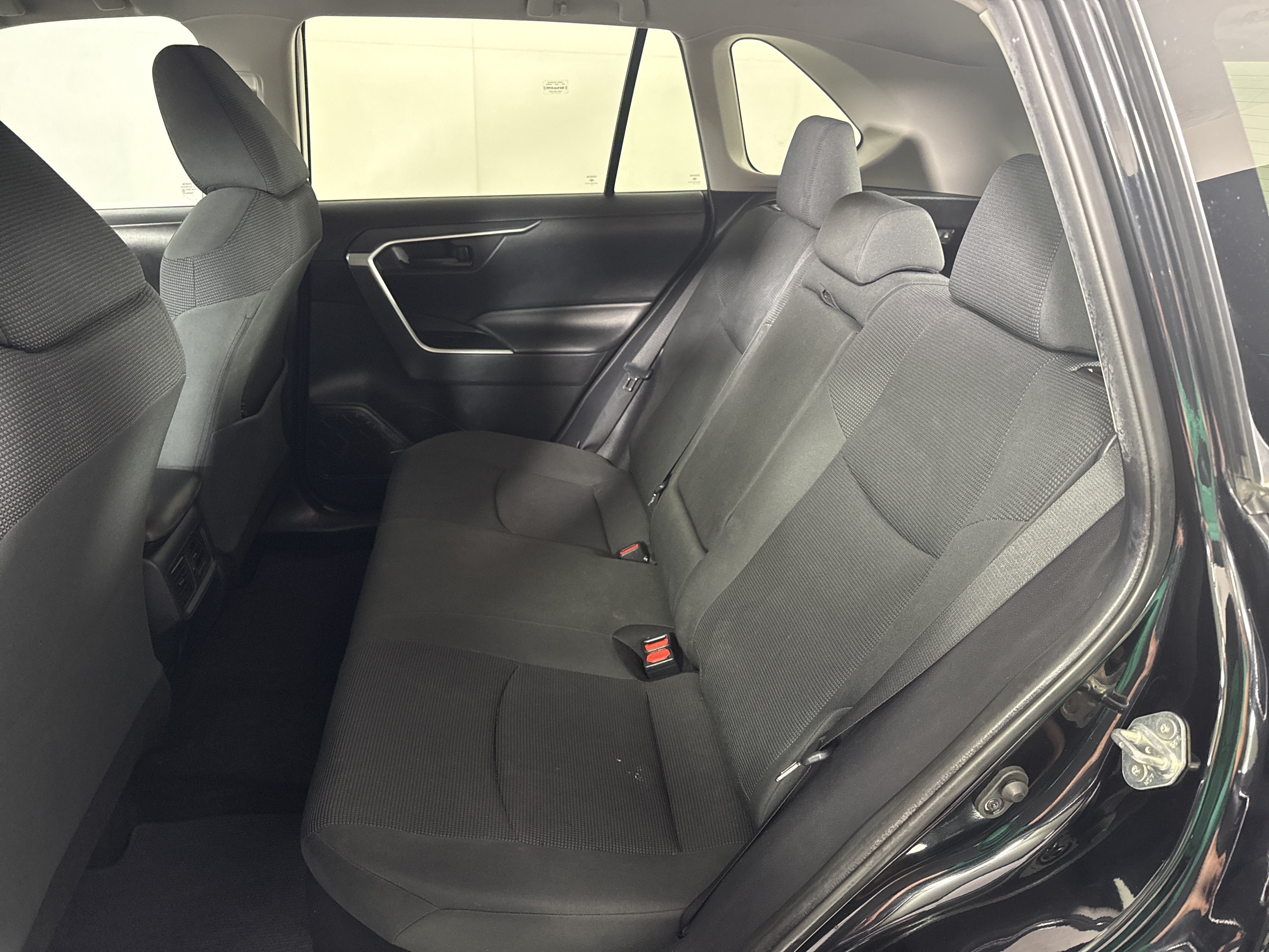 2019 Toyota RAV4 Hybrid LE