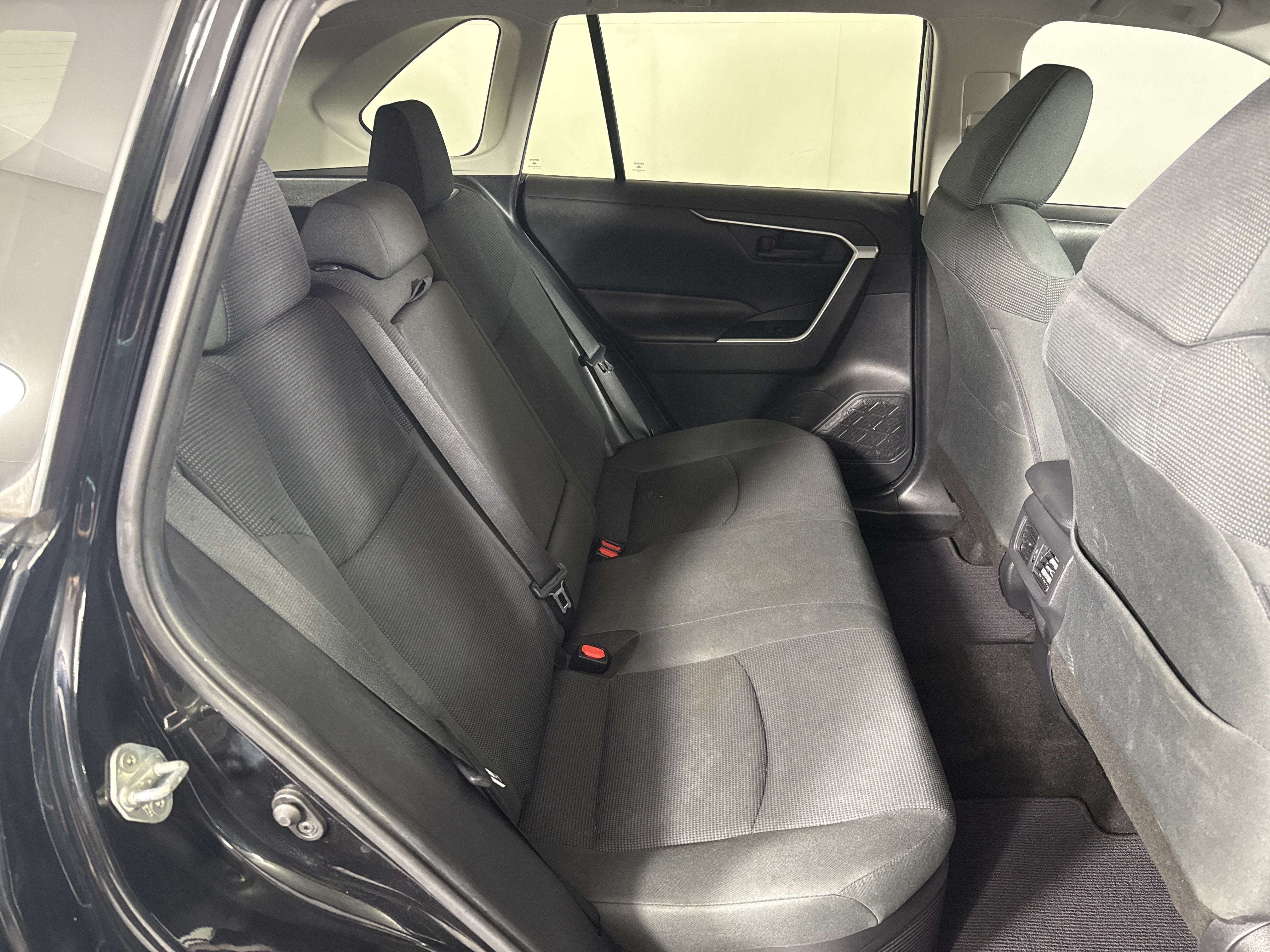 2019 Toyota RAV4 Hybrid LE