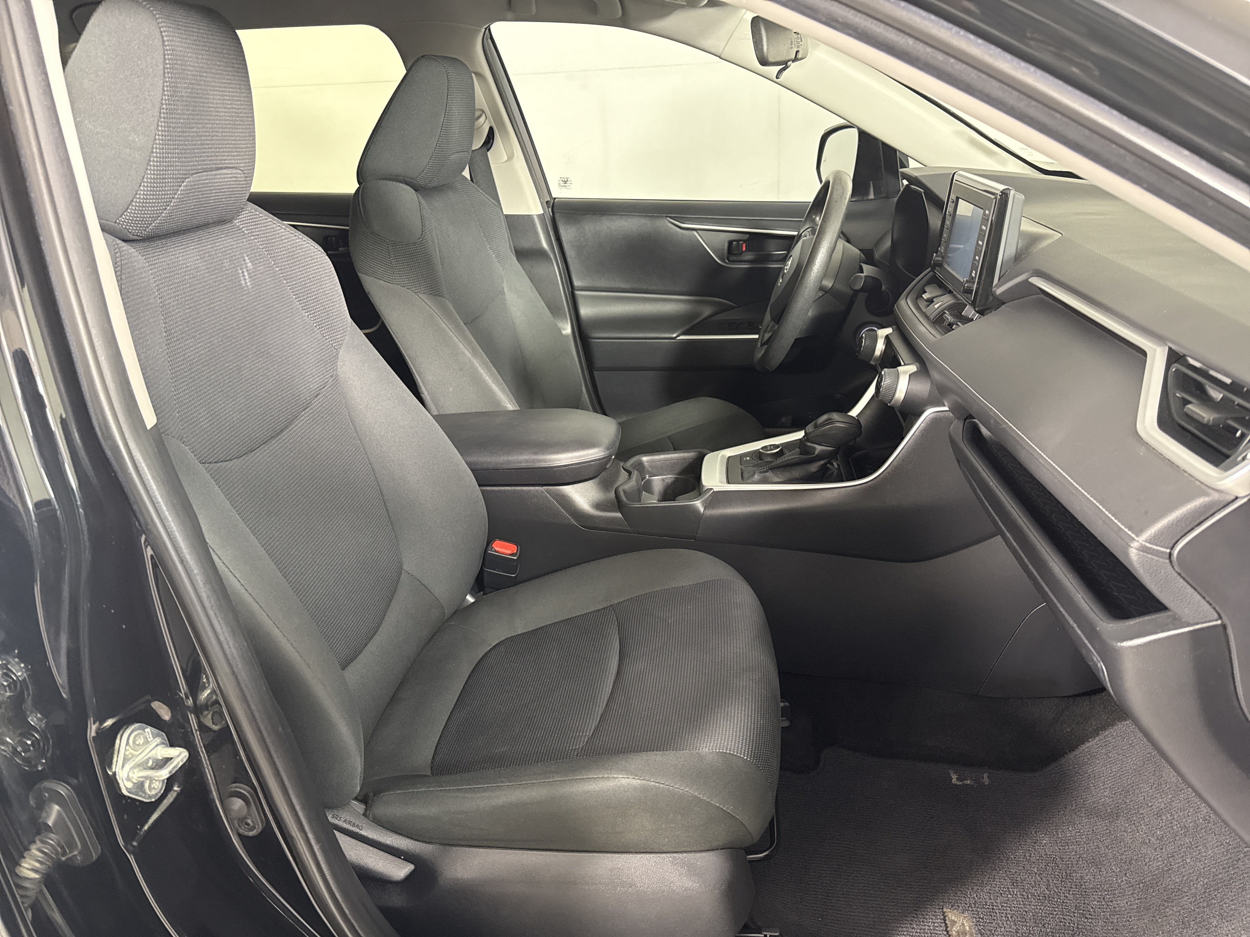 2019 Toyota RAV4 Hybrid LE