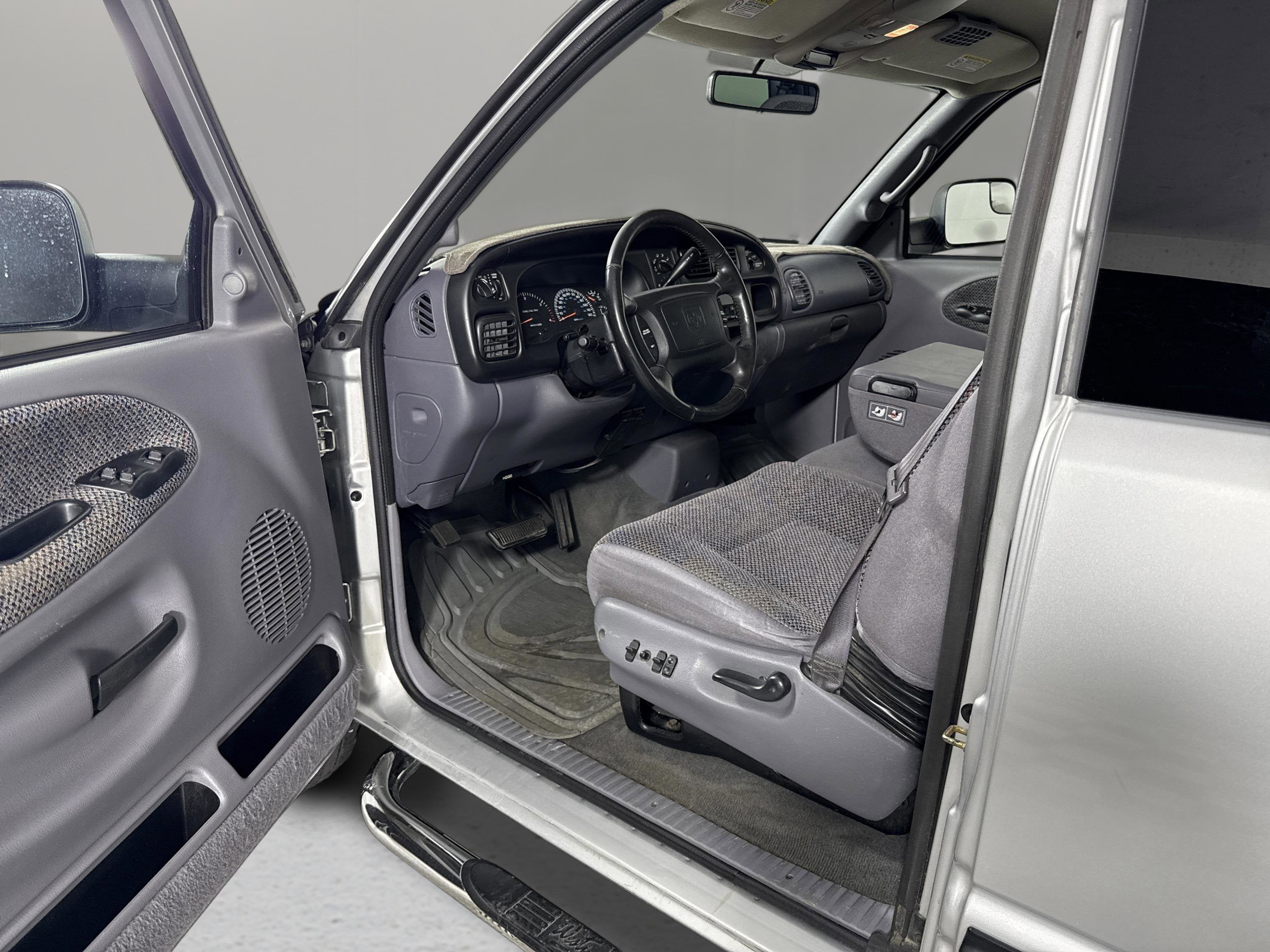 2002 Dodge Ram 2500 Base