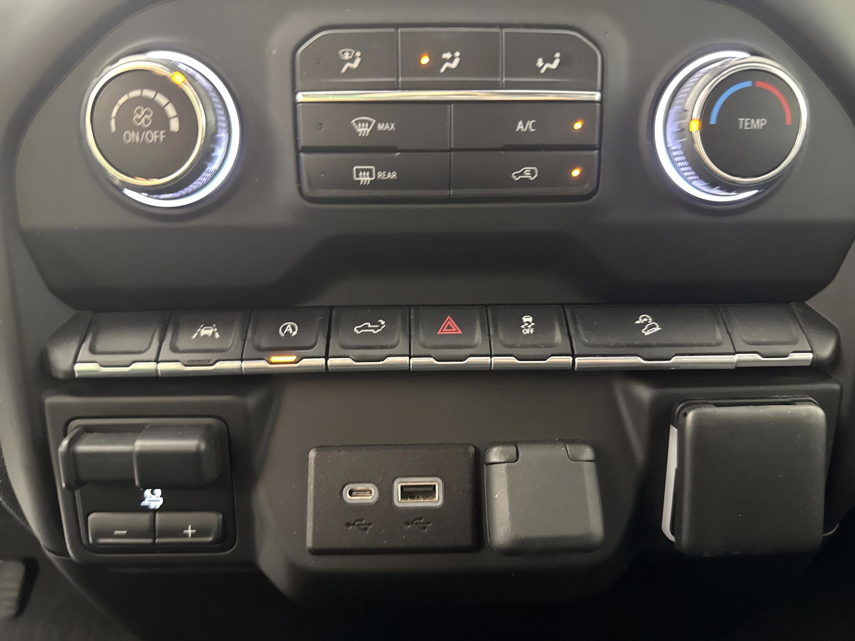 2023 Chevrolet Silverado 1500 Custom Trail Boss