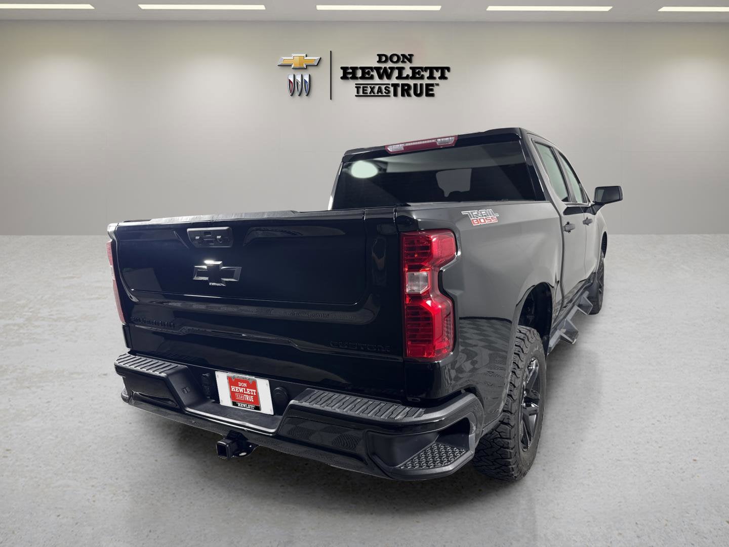 2023 Chevrolet Silverado 1500 Custom Trail Boss