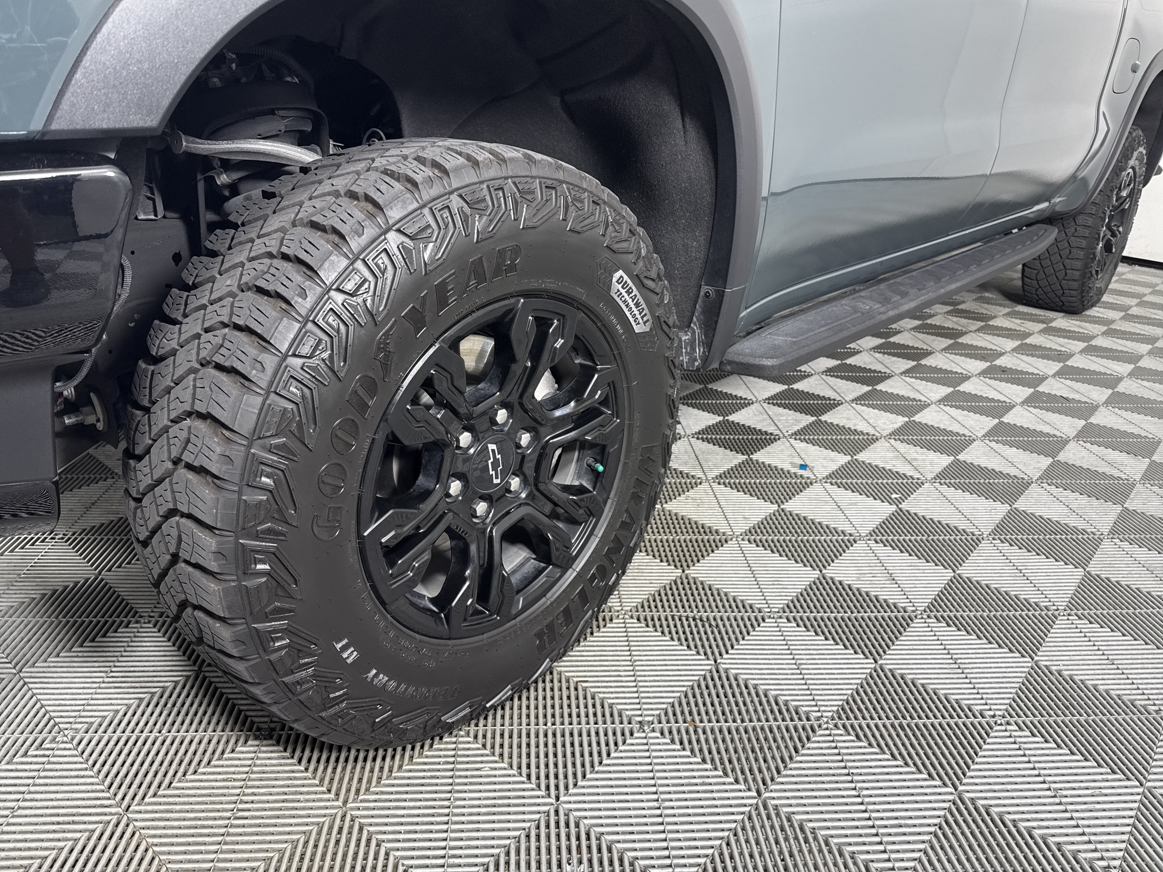 2025 Chevrolet Silverado 1500 ZR2