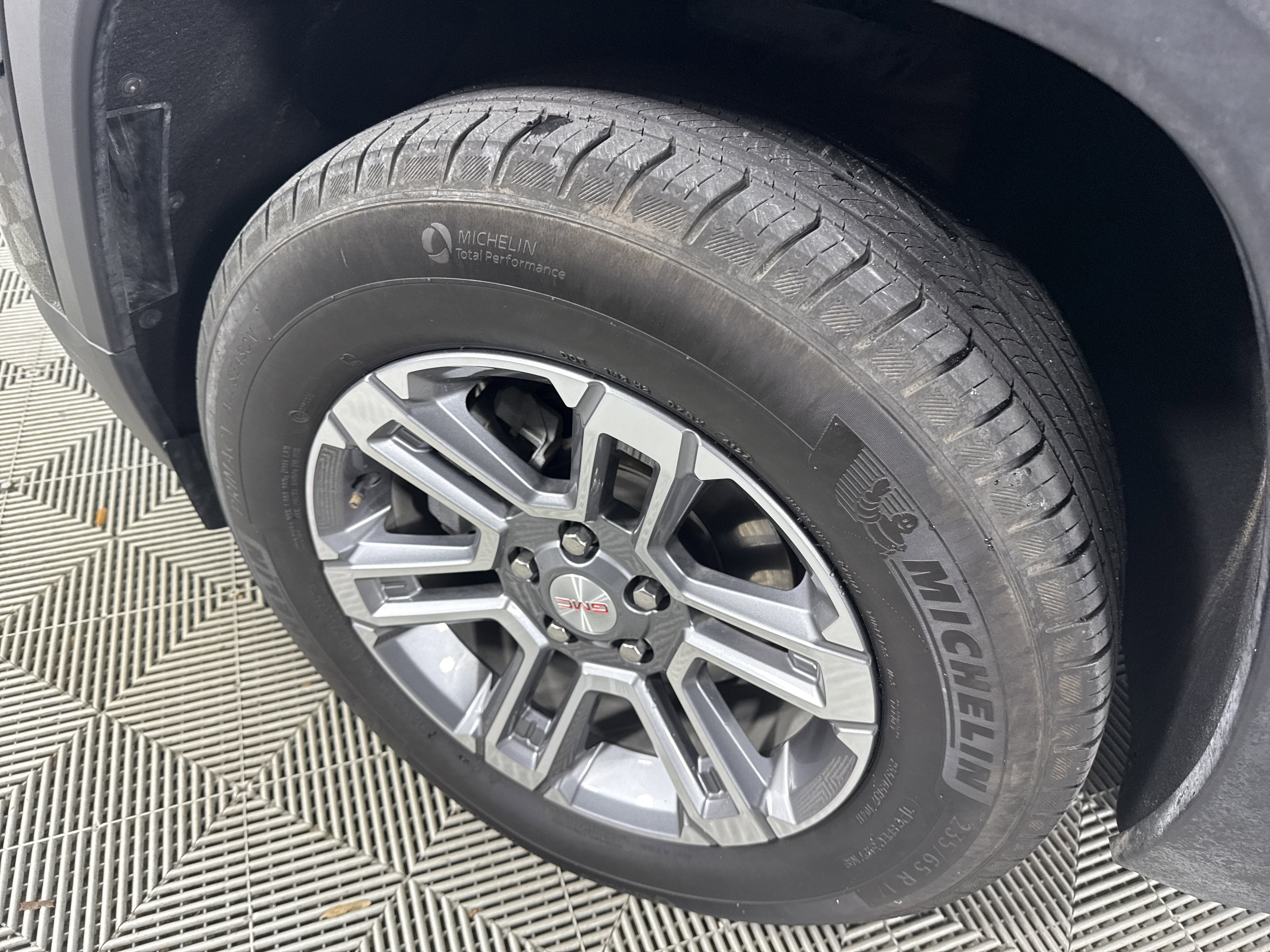 2025 GMC Terrain AWD Elevation