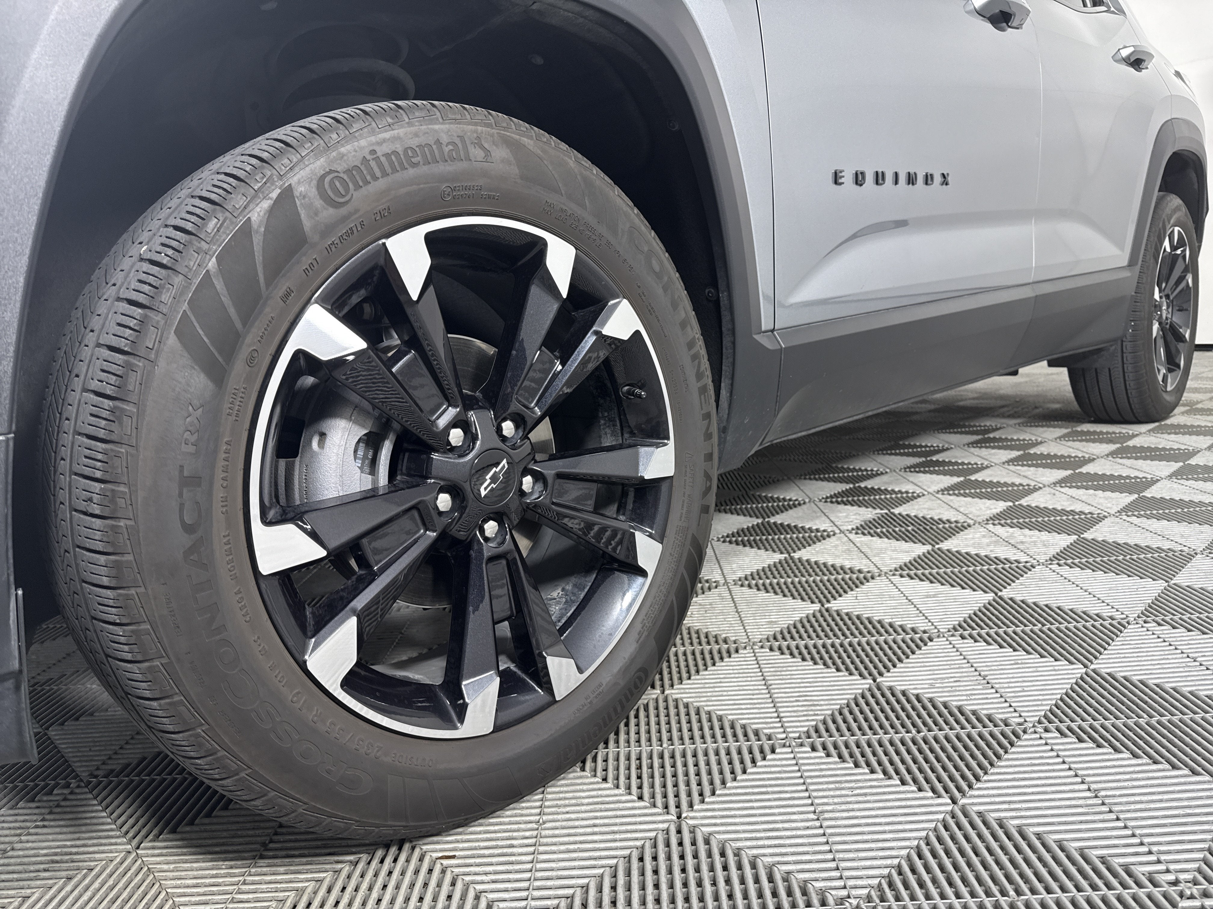 2025 Chevrolet Equinox FWD RS