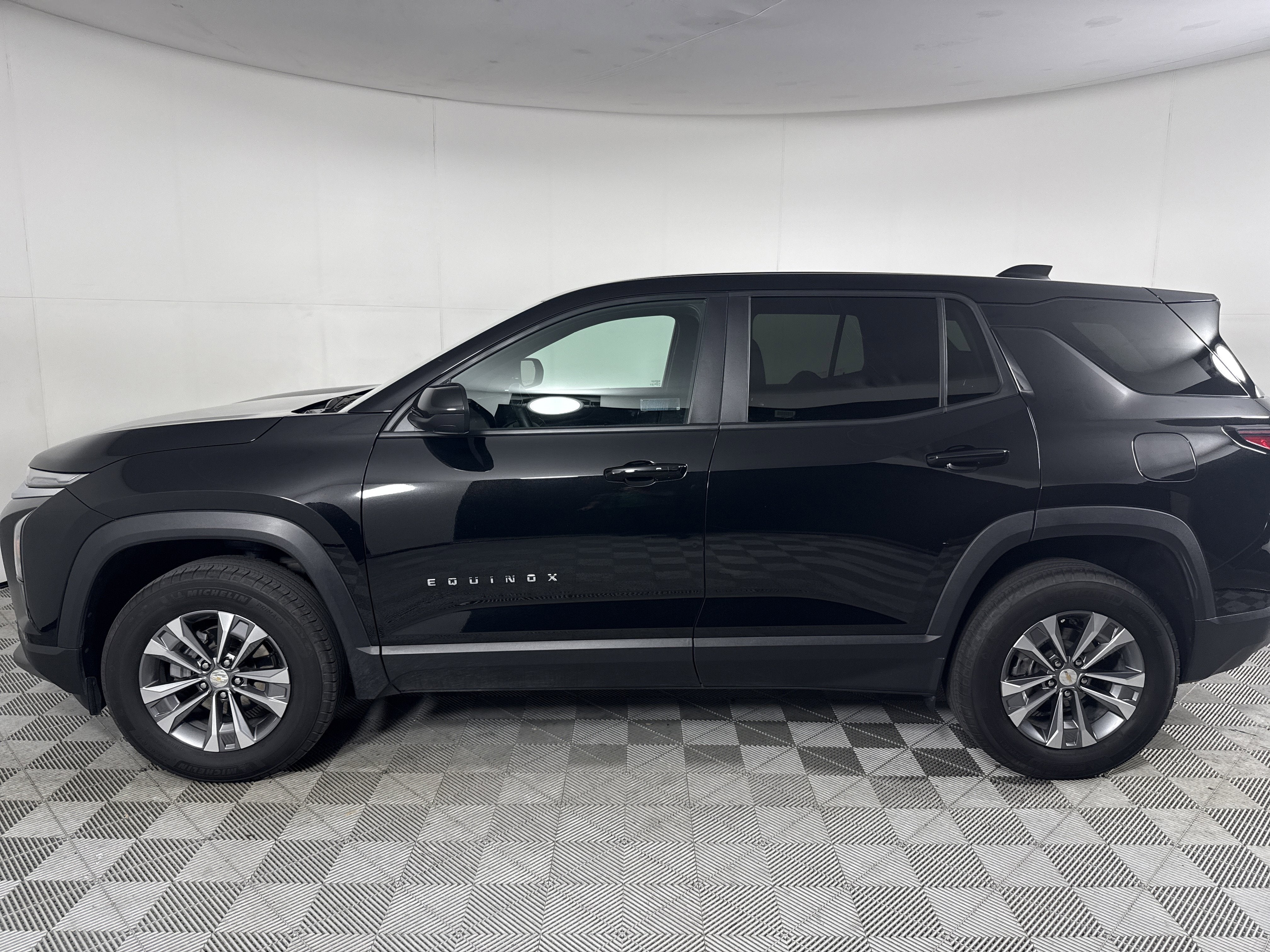 2025 Chevrolet Equinox AWD LT